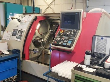 Koneen Gildemeister CTX 400 S2 etunäkymä