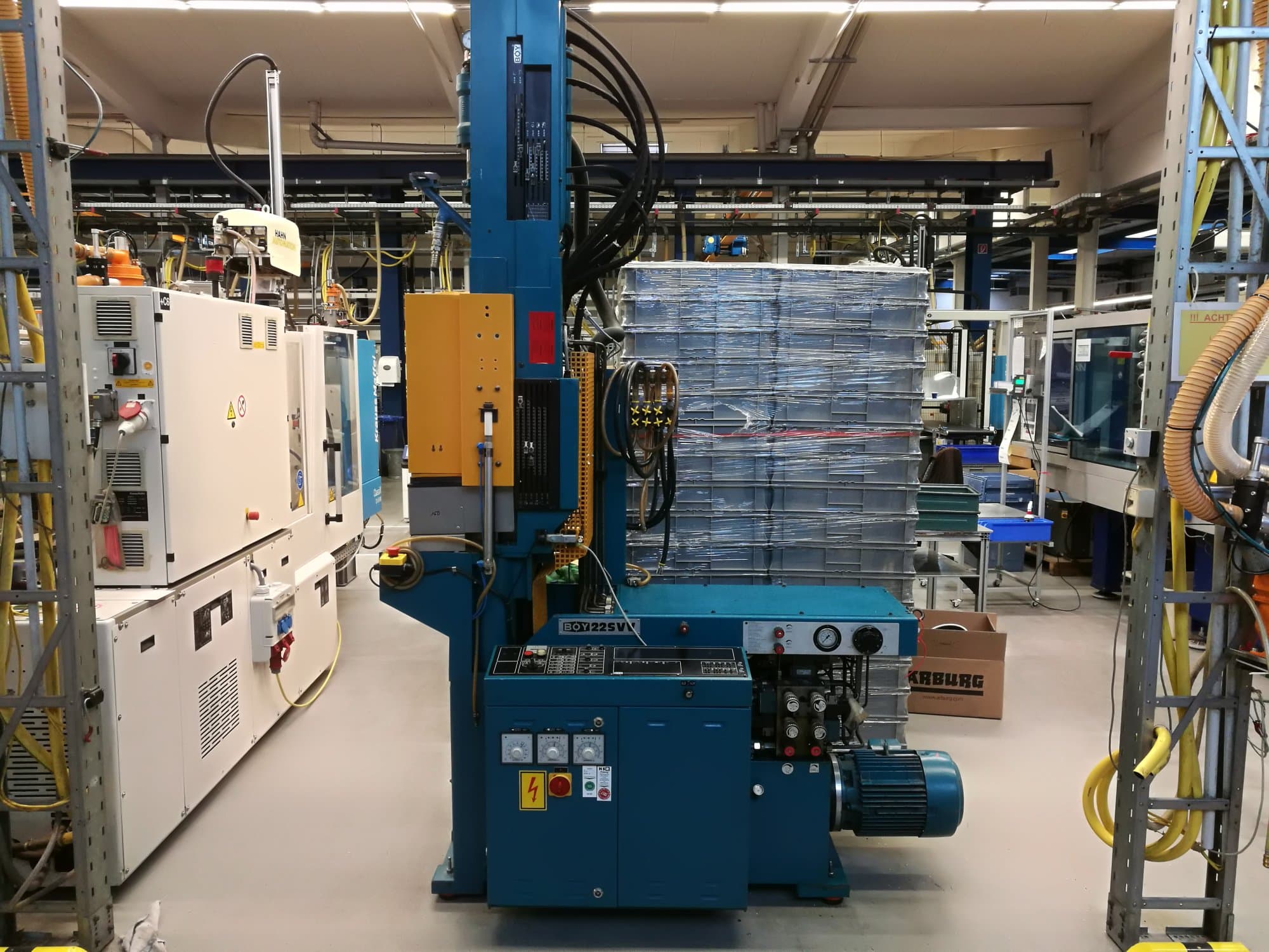 Koneen  BOY etunäkymä22 S VV