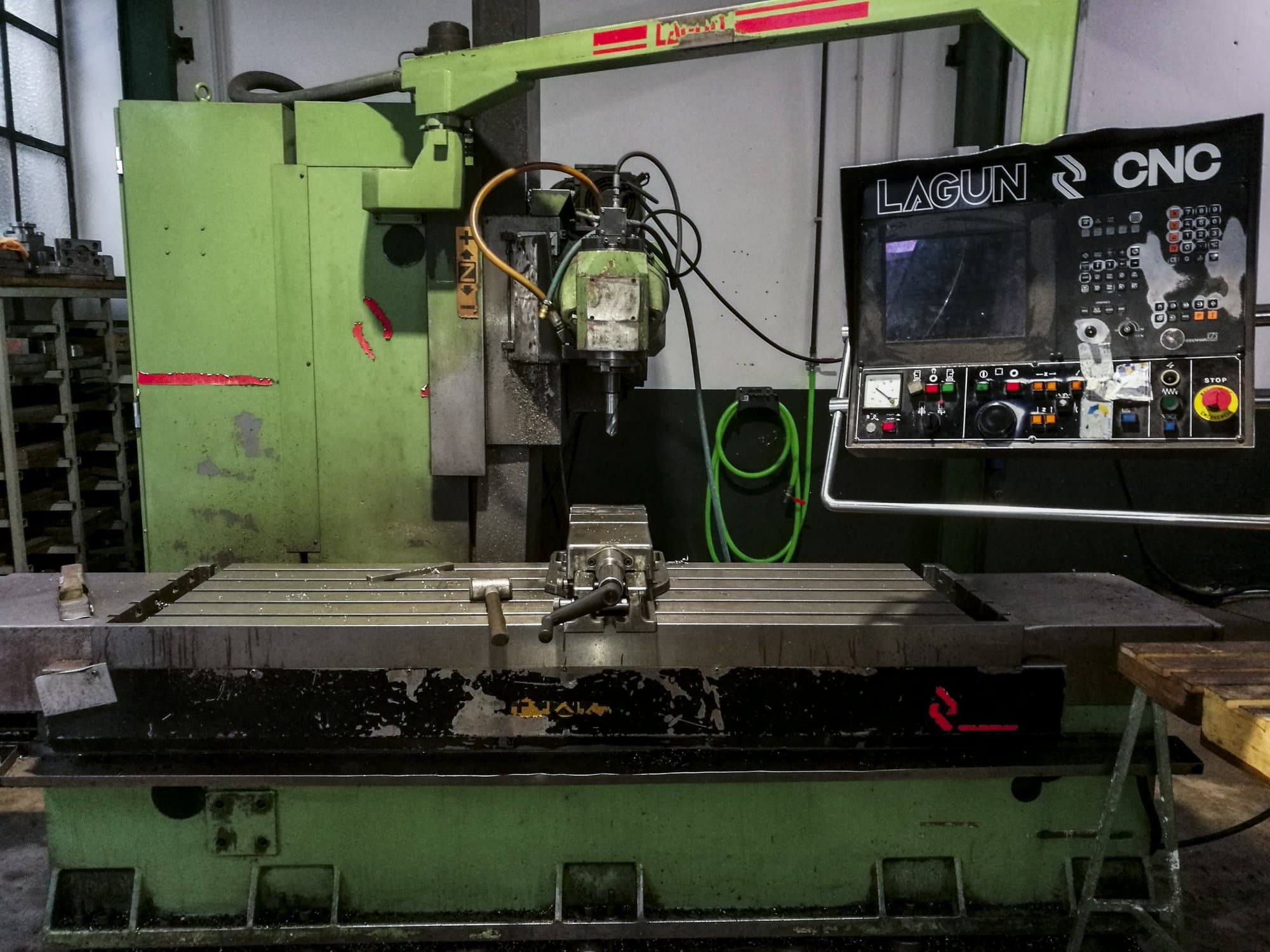 Koneen  Lagun etunäkymäFBF 1800