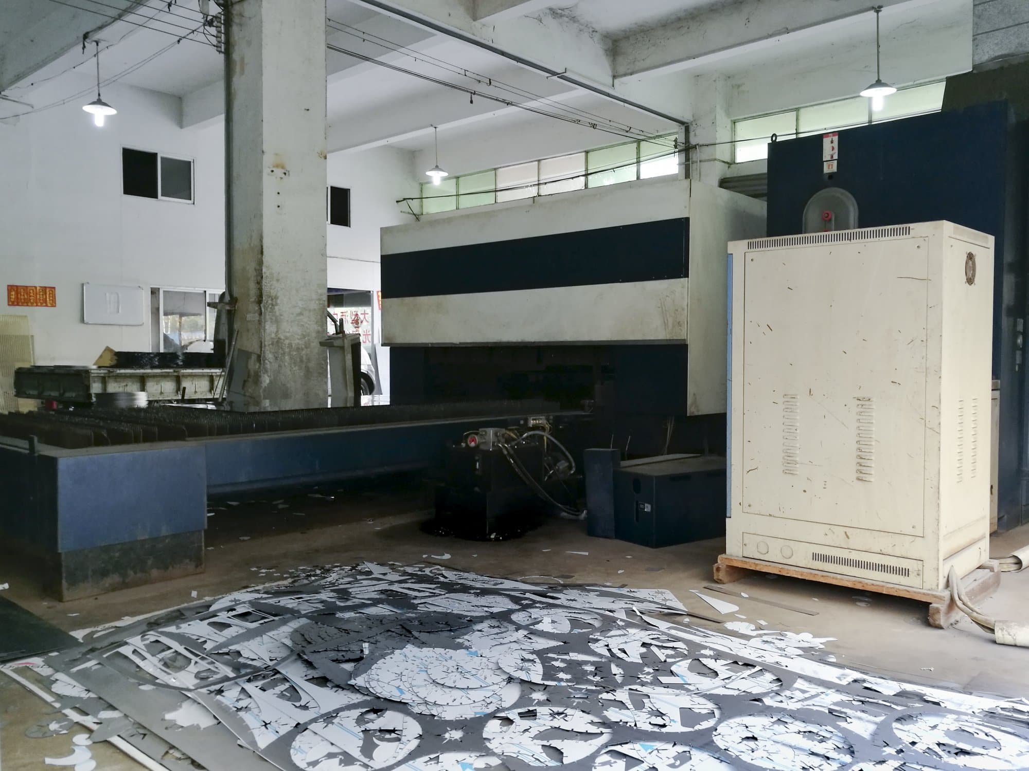 Koneen  1 Trumpf oikea näkymä TruLaser 3030