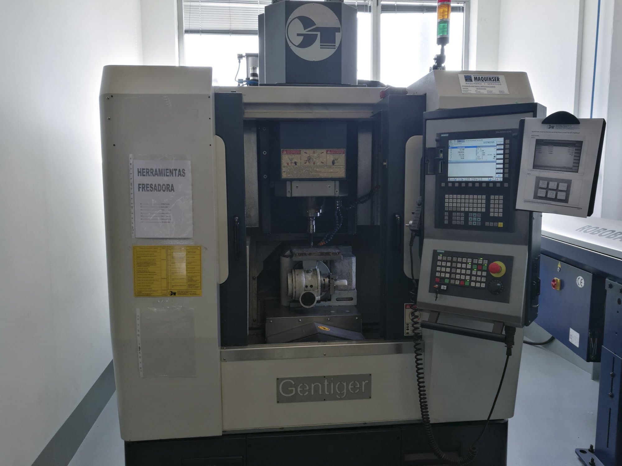 Koneen  GENTIGER etunäkymäGT-45-5AX