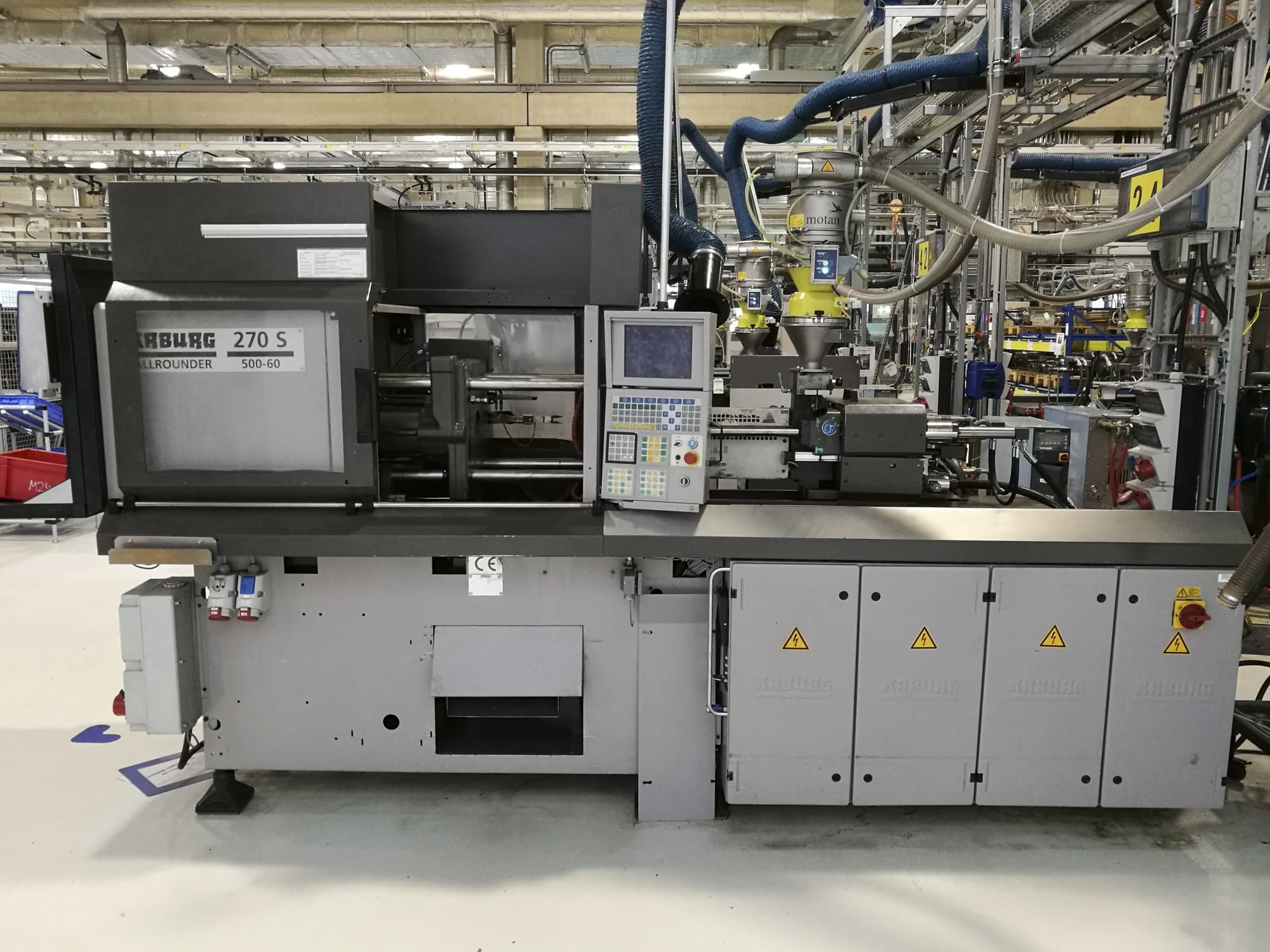 Koneen  Arburg etunäkymä270S 500-60