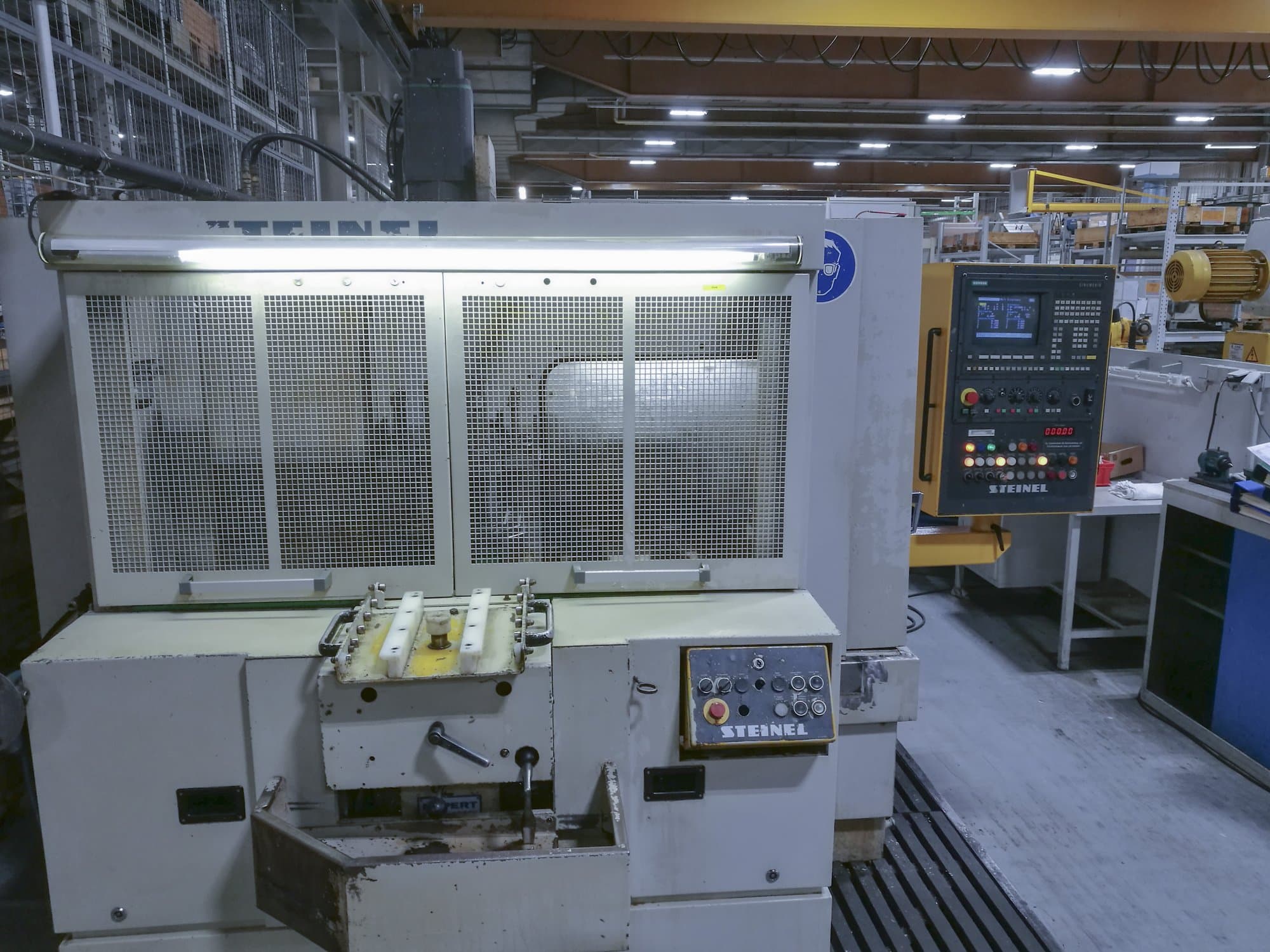Koneen  STEINEL etunäkymäBZ 20