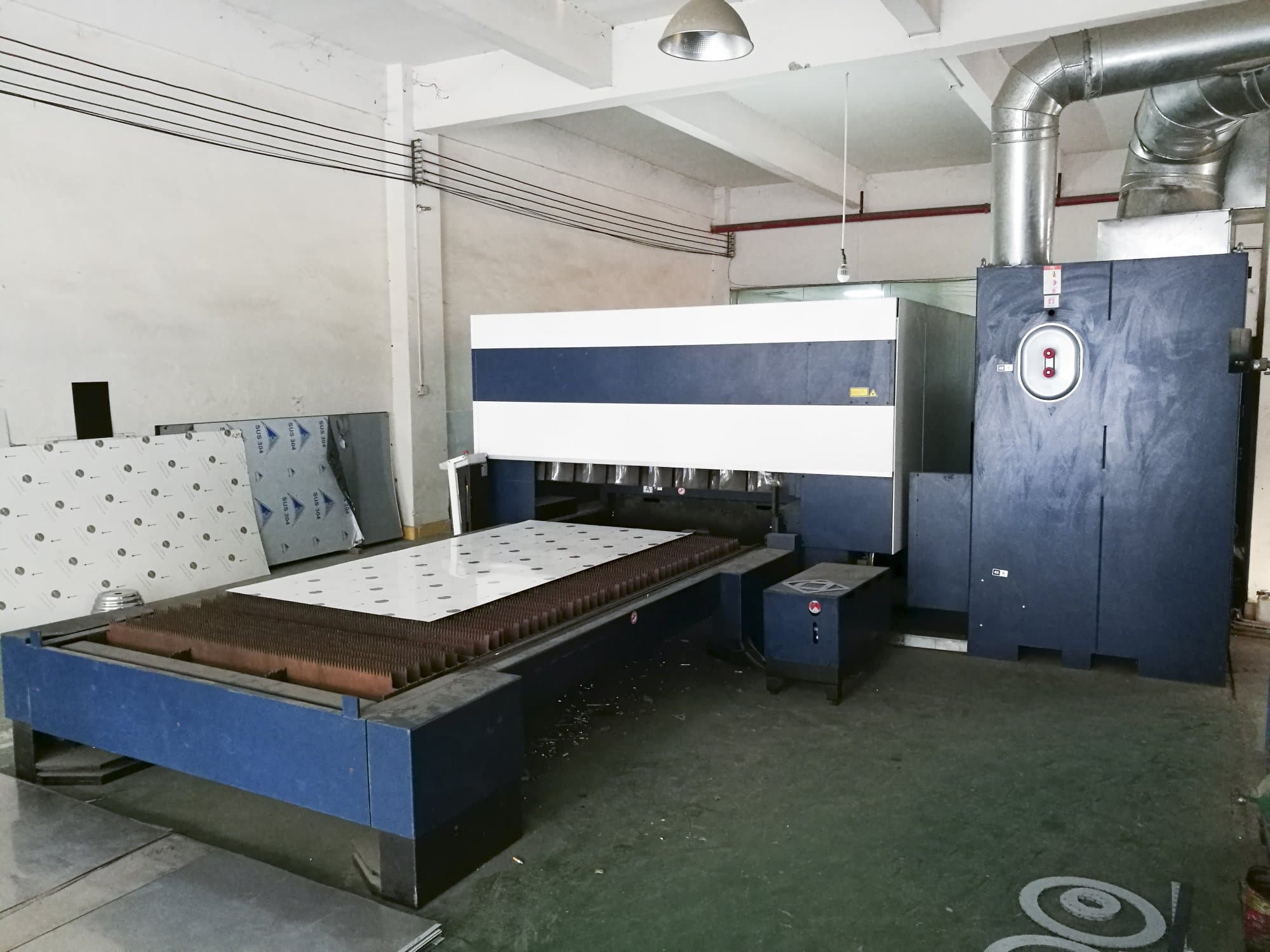 Koneen 1 Trumpf oikea näkymäTruLaser 3030