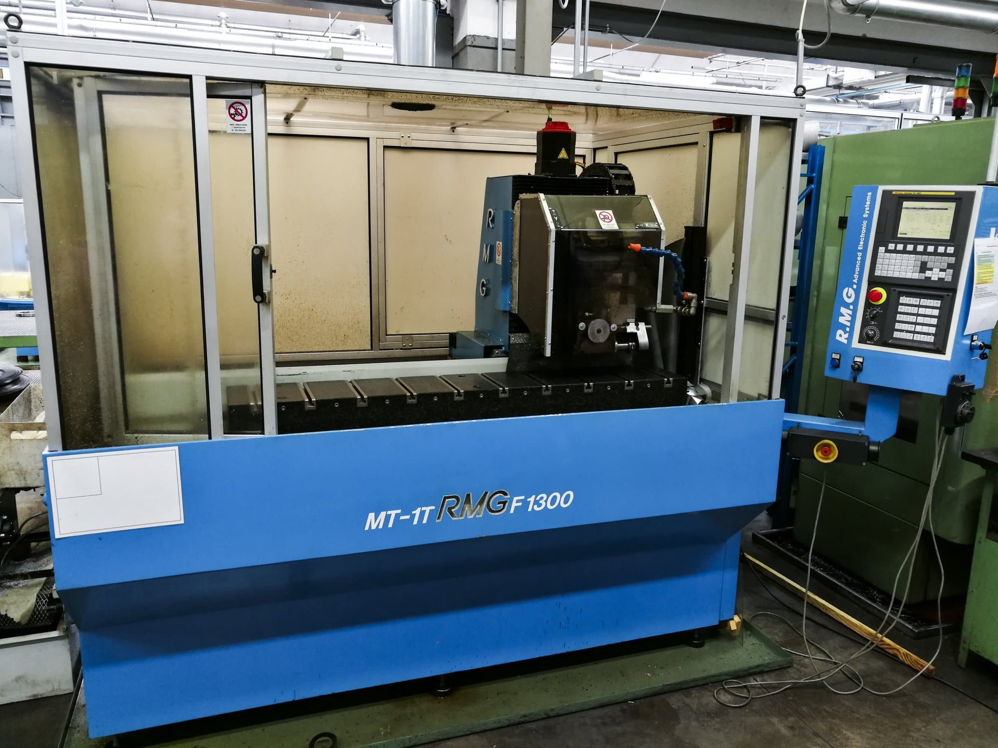 Koneen  RMG etunäkymäMT-1T-F 1300