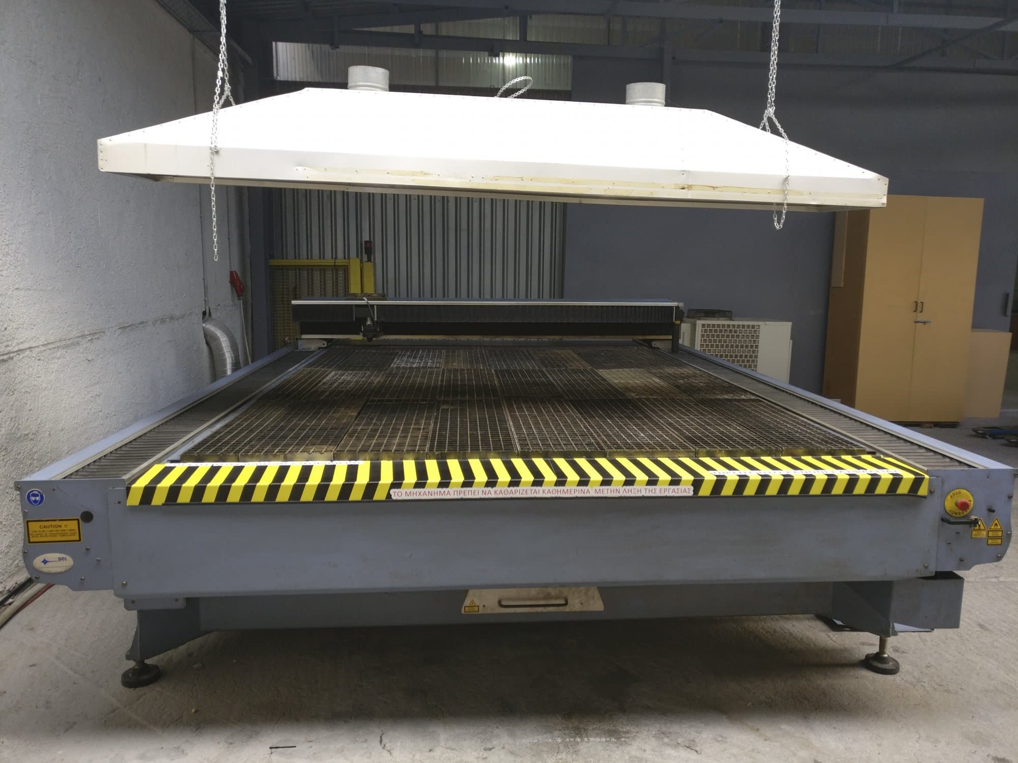 Koneen  SEI Laser etunäkymäMERCURY 603