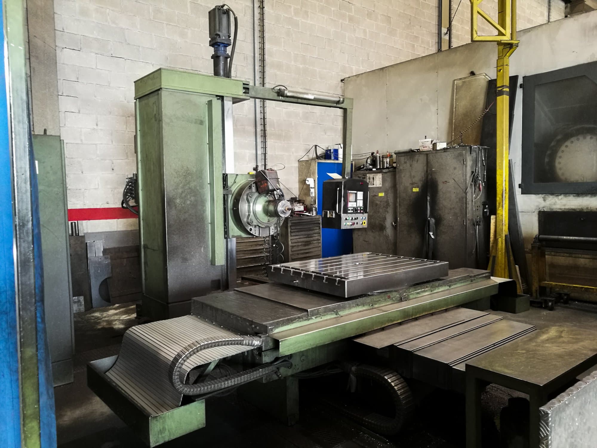 Koneen PEGARD vasen näkymäAF8