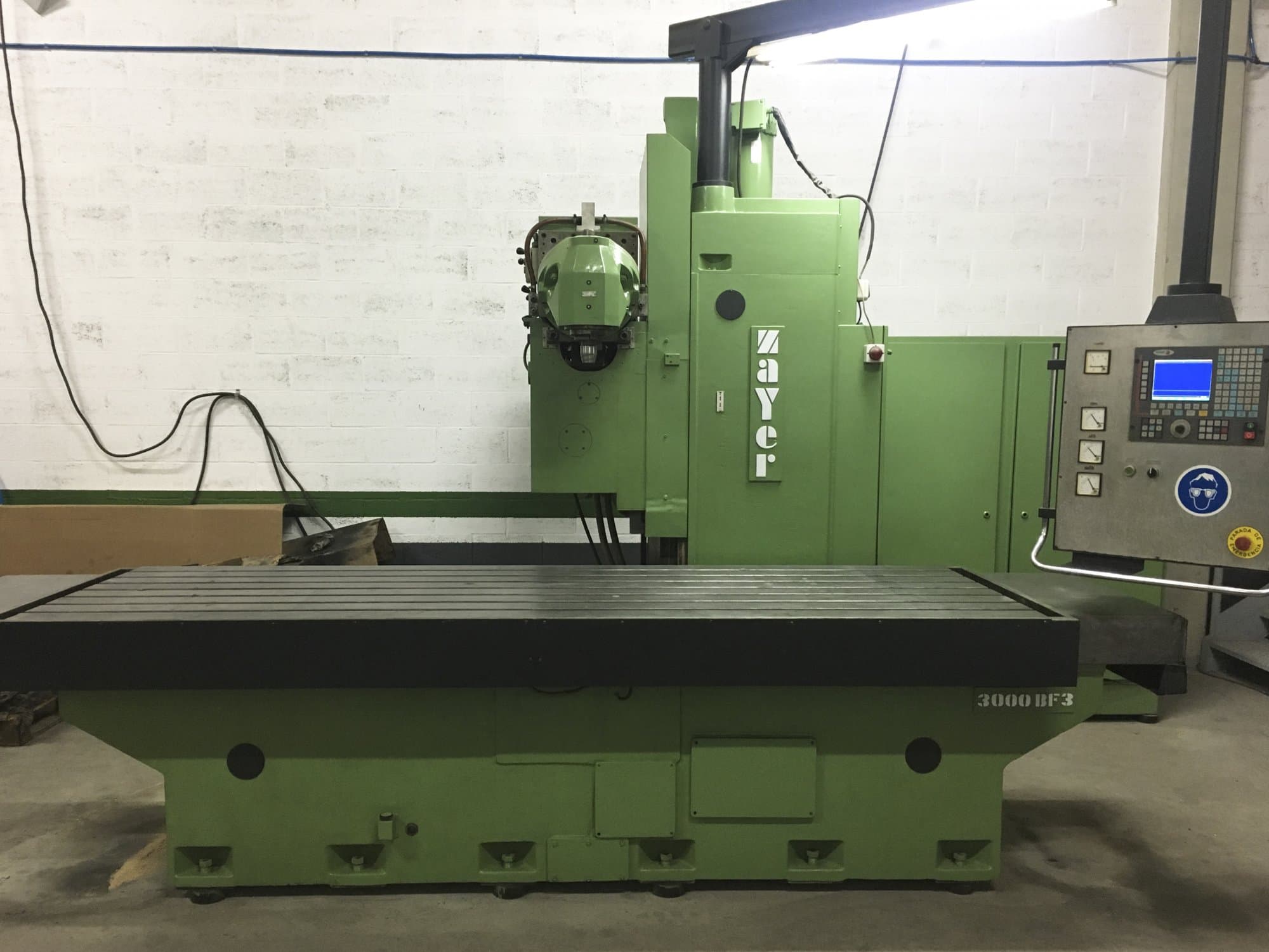 Koneen  Zayer etunäkymä3000 BF3