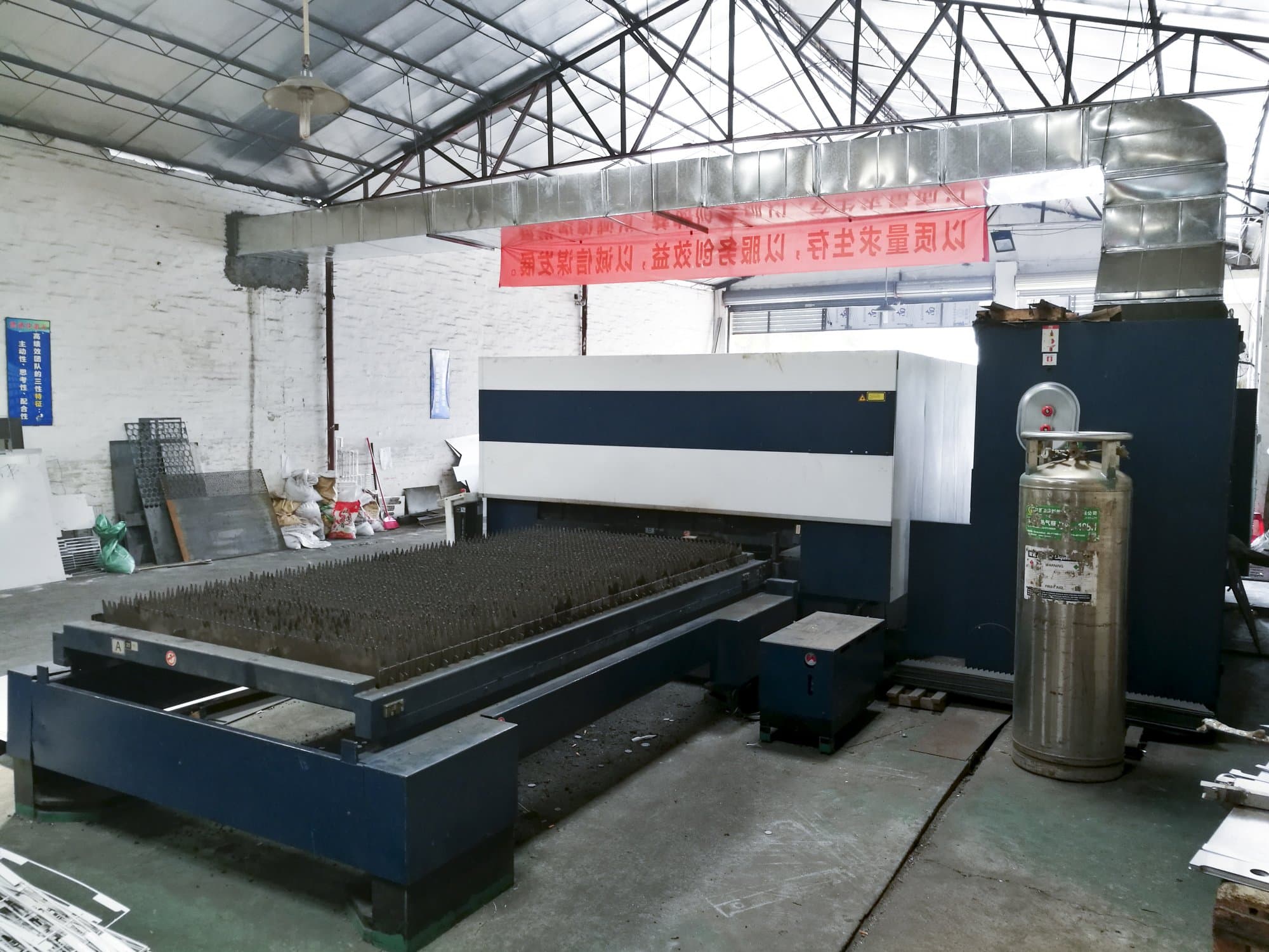 Koneen 1 Trumpf oikea näkymäTruLaser 3030