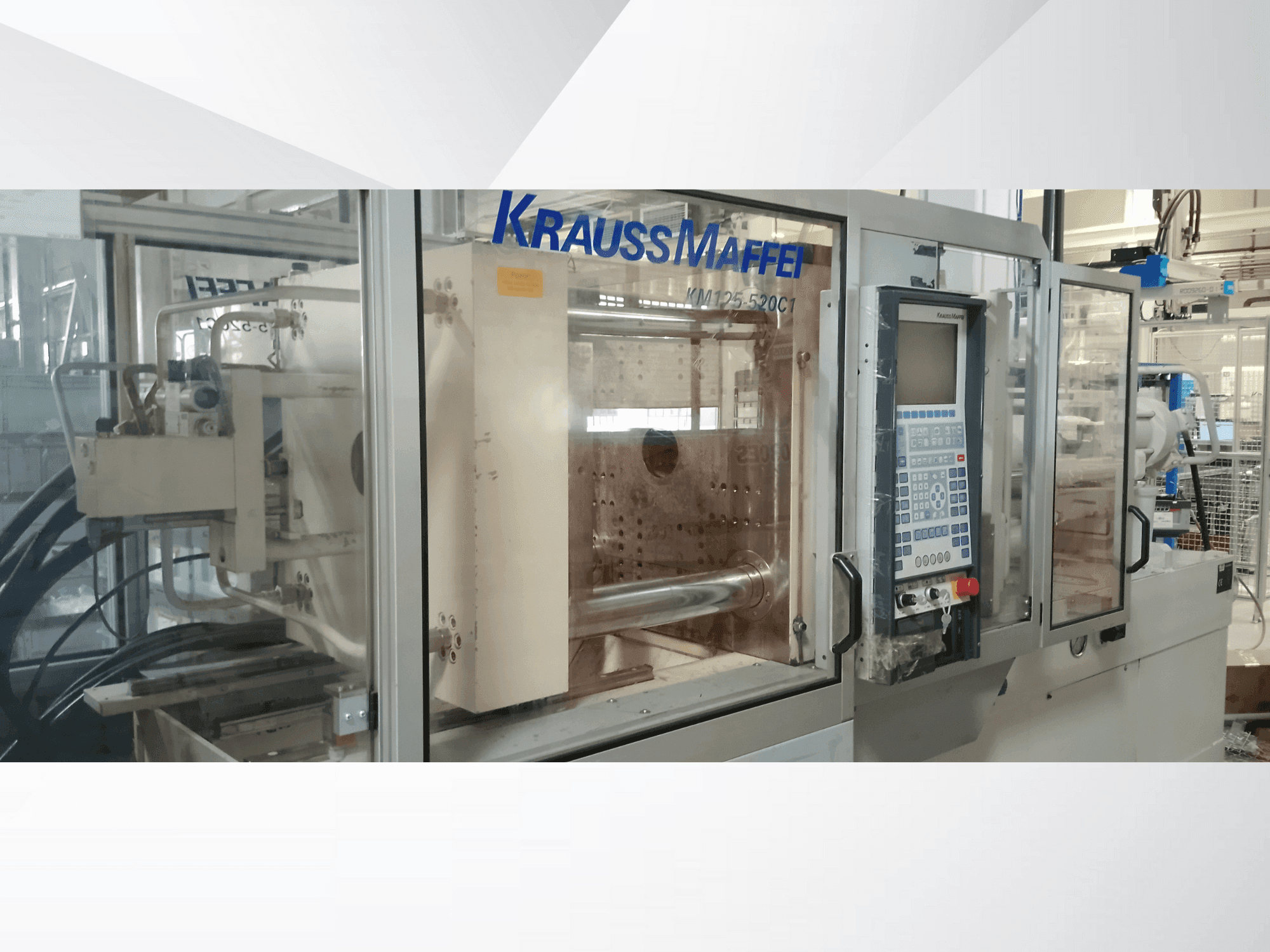 Koneen Krauss Maffei 125-520 C1 etunäkymä