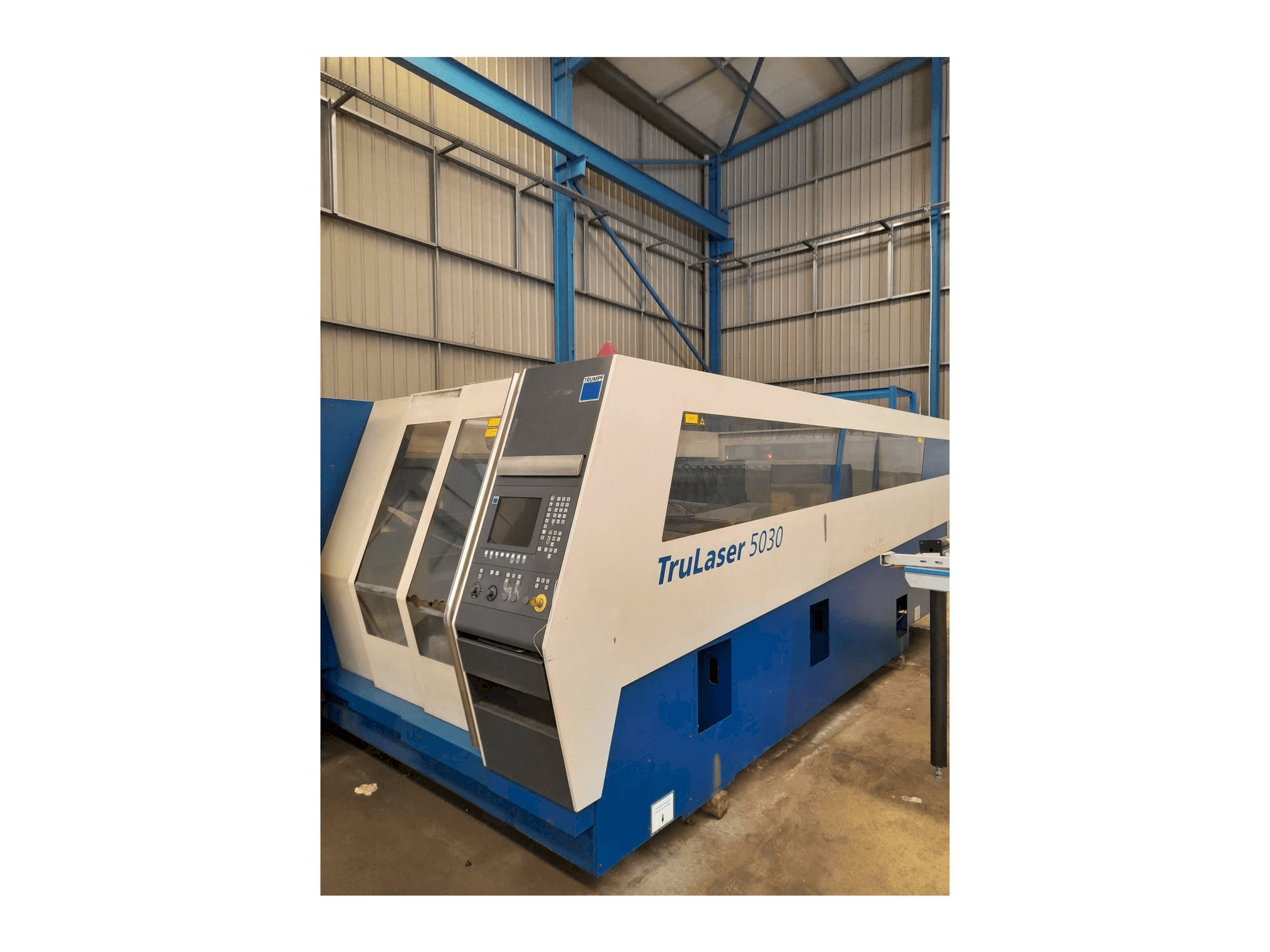 Koneen Trumpf Trulaser 5030 etunäkymä