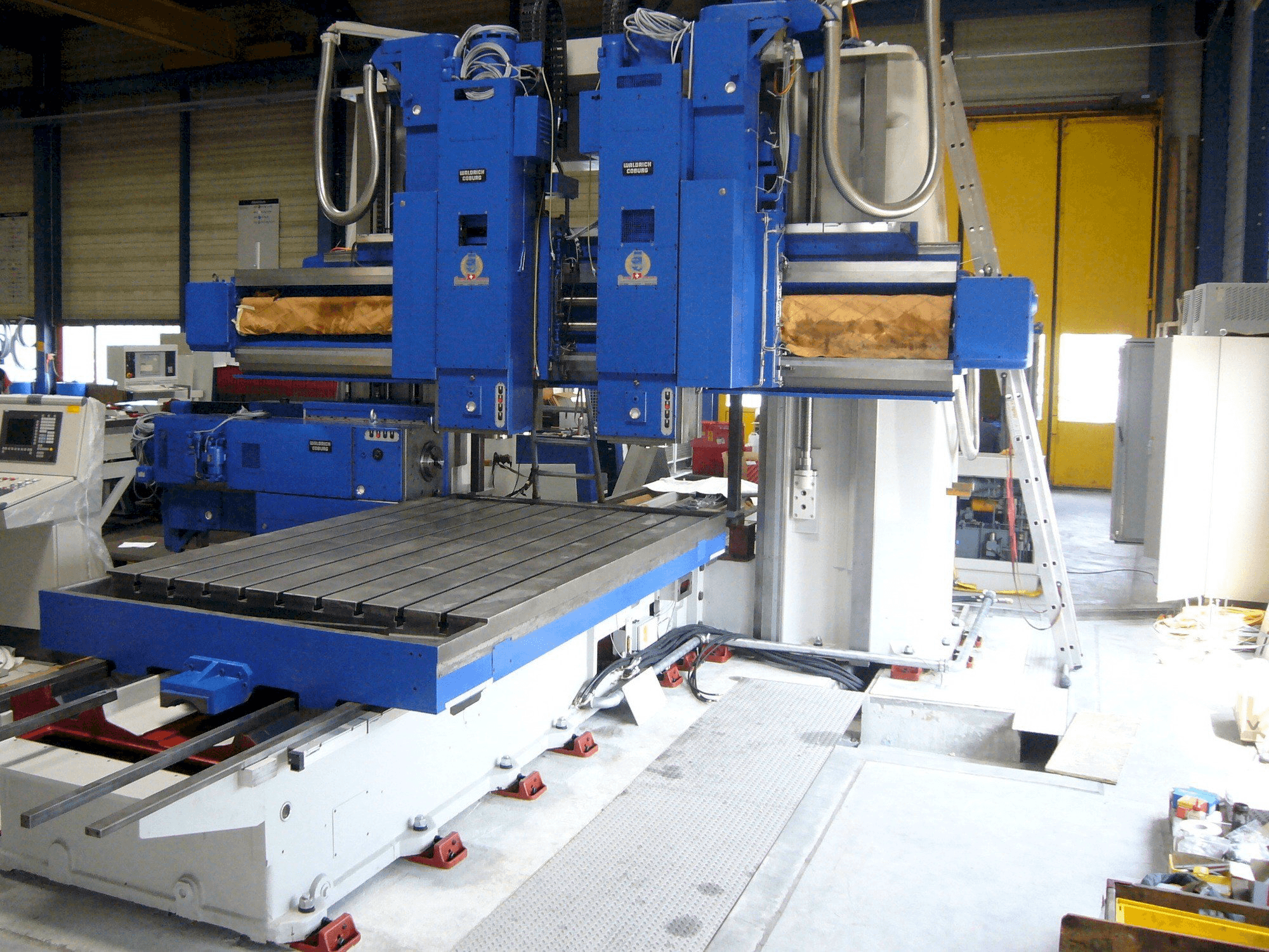 Koneen Waldrich Coburg etunäkymä