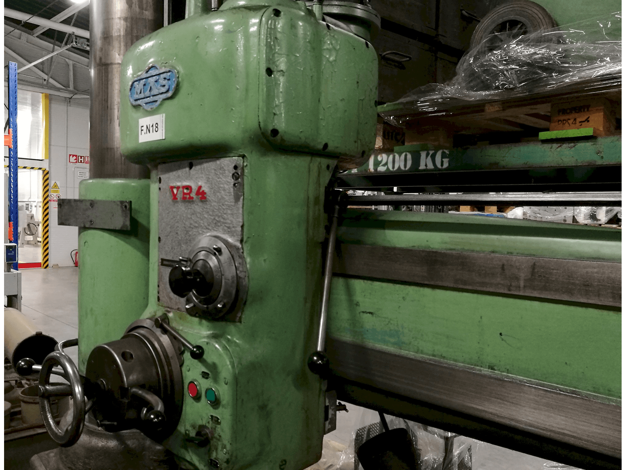 Koneen KOVOSVIT MAS vasen näkymä VR 4