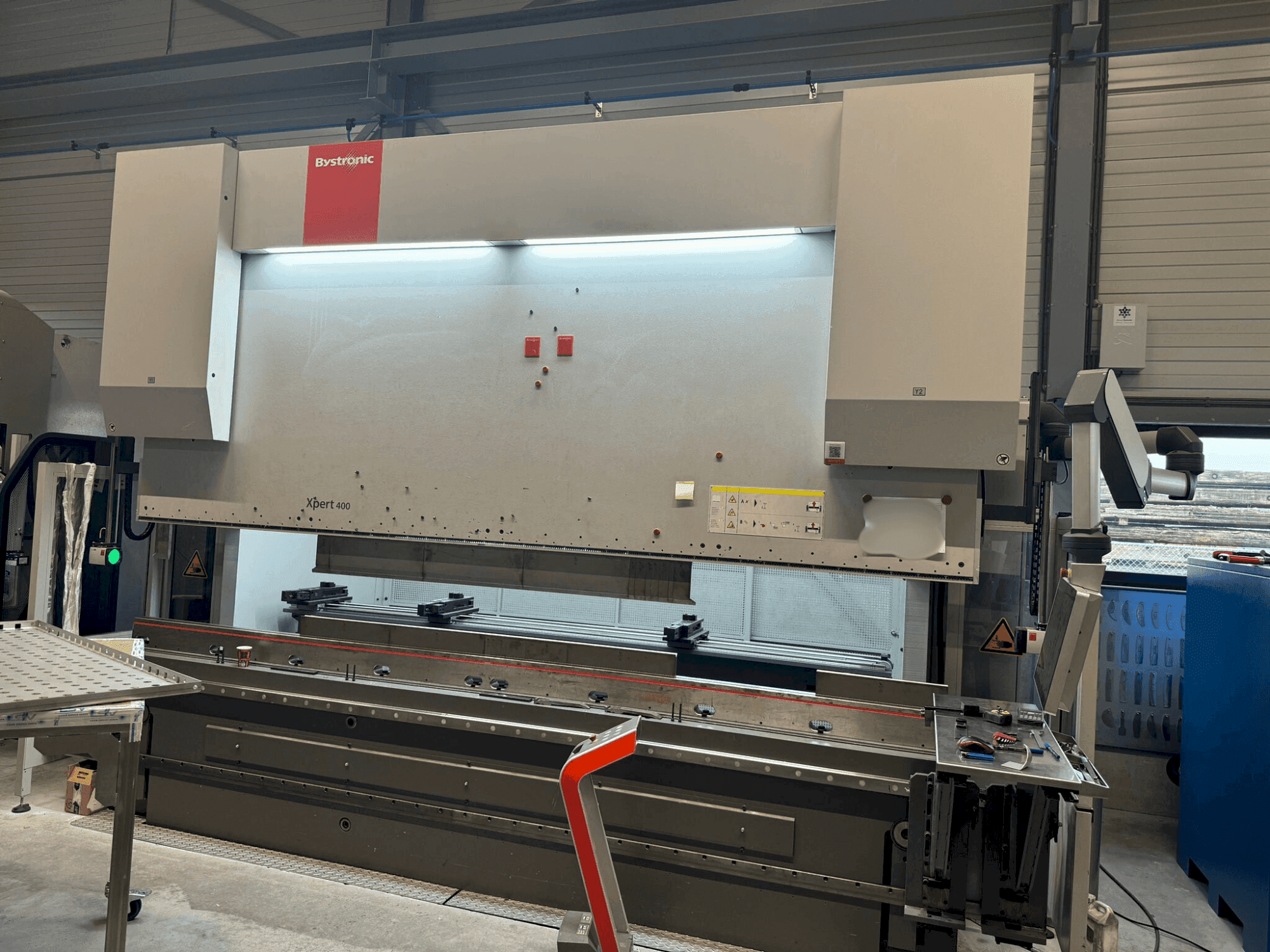 Koneen Bystronic Xpert 400/4100 etunäkymä