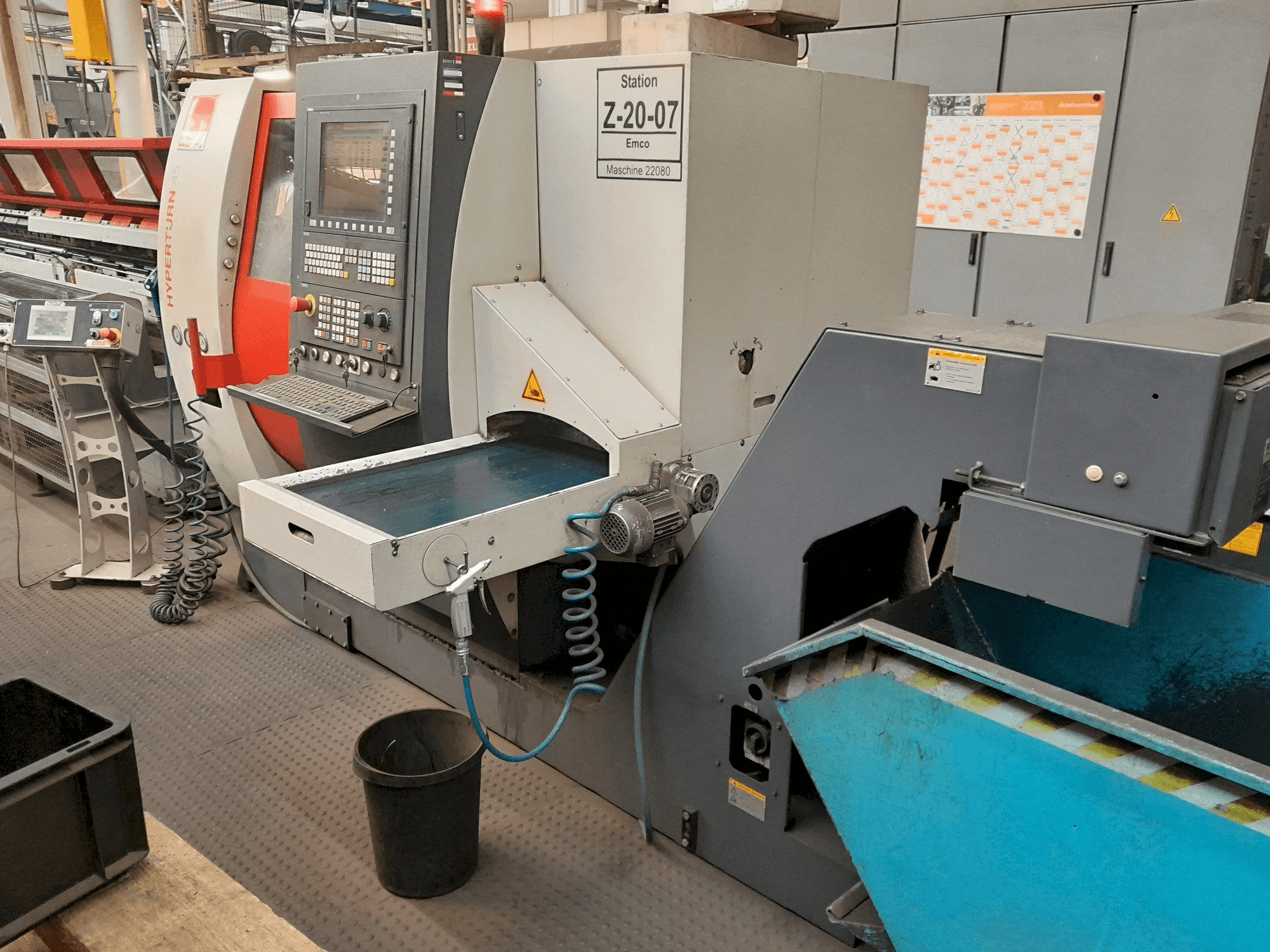 Koneen EMCO Hyperturn 45 etunäkymä