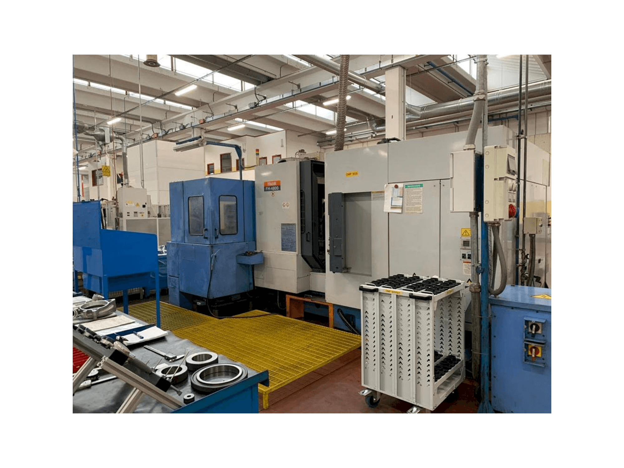 Koneen Mazak FH-4800 etunäkymä