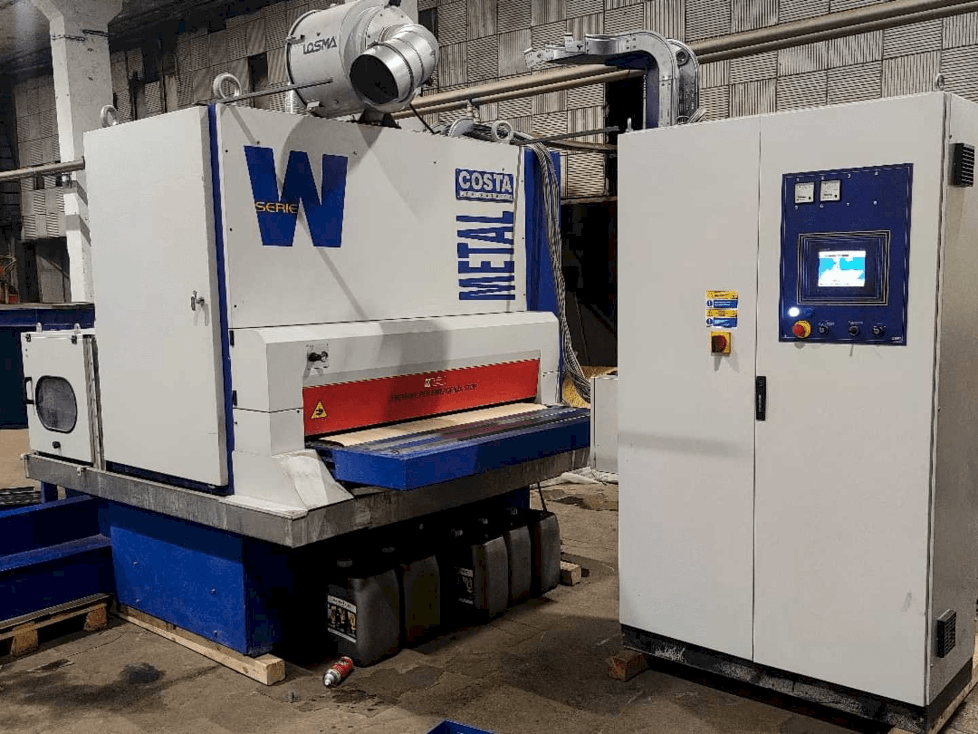 Koneen Costa WD CV 1300 etunäkymä