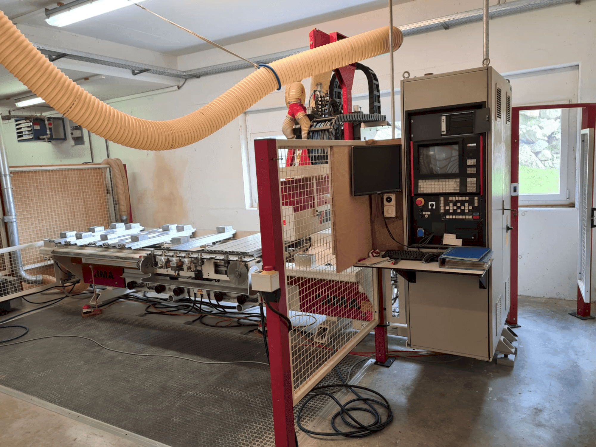 Koneen IMA BIMA 310 120/300 etunäkymä