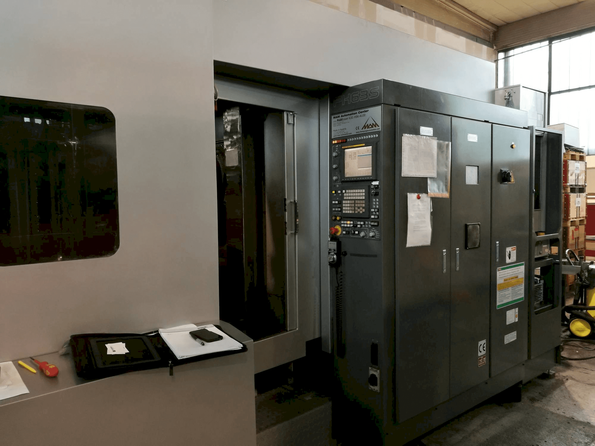 Koneen TOYODA FH 63S etunäkymä