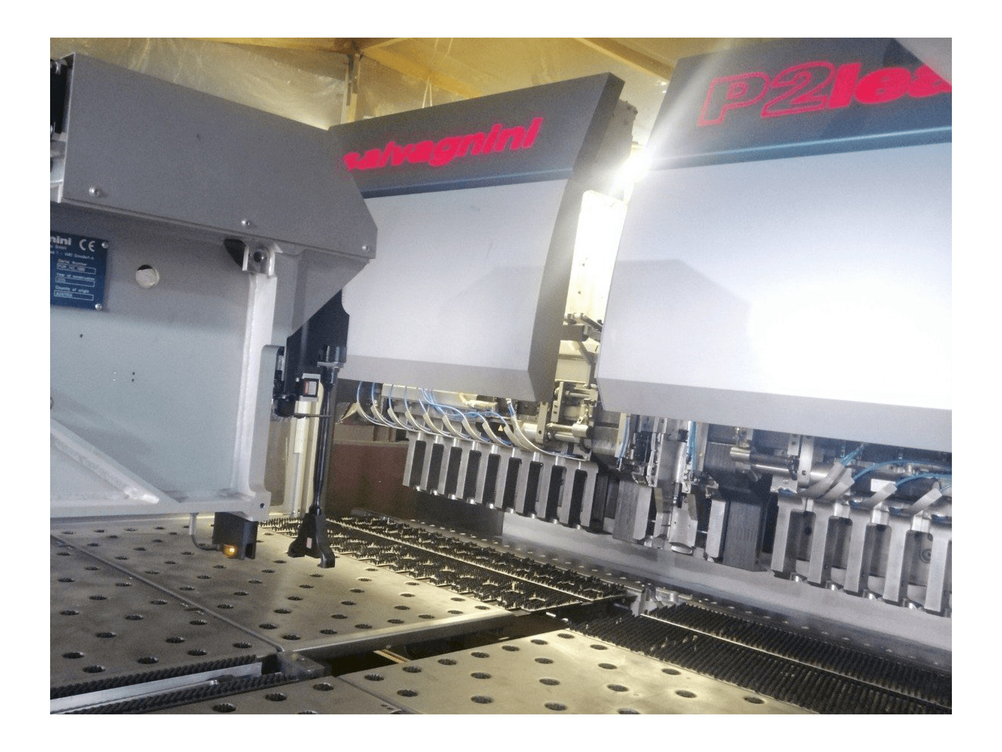 Koneen Salvagnini P2lean etunäkymä
