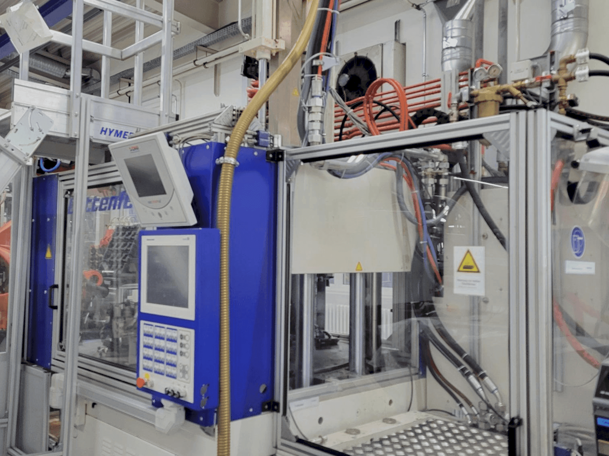 Koneen Battenfeld VM 150/750V R1520 UNIGLOG B6S etunäkymä