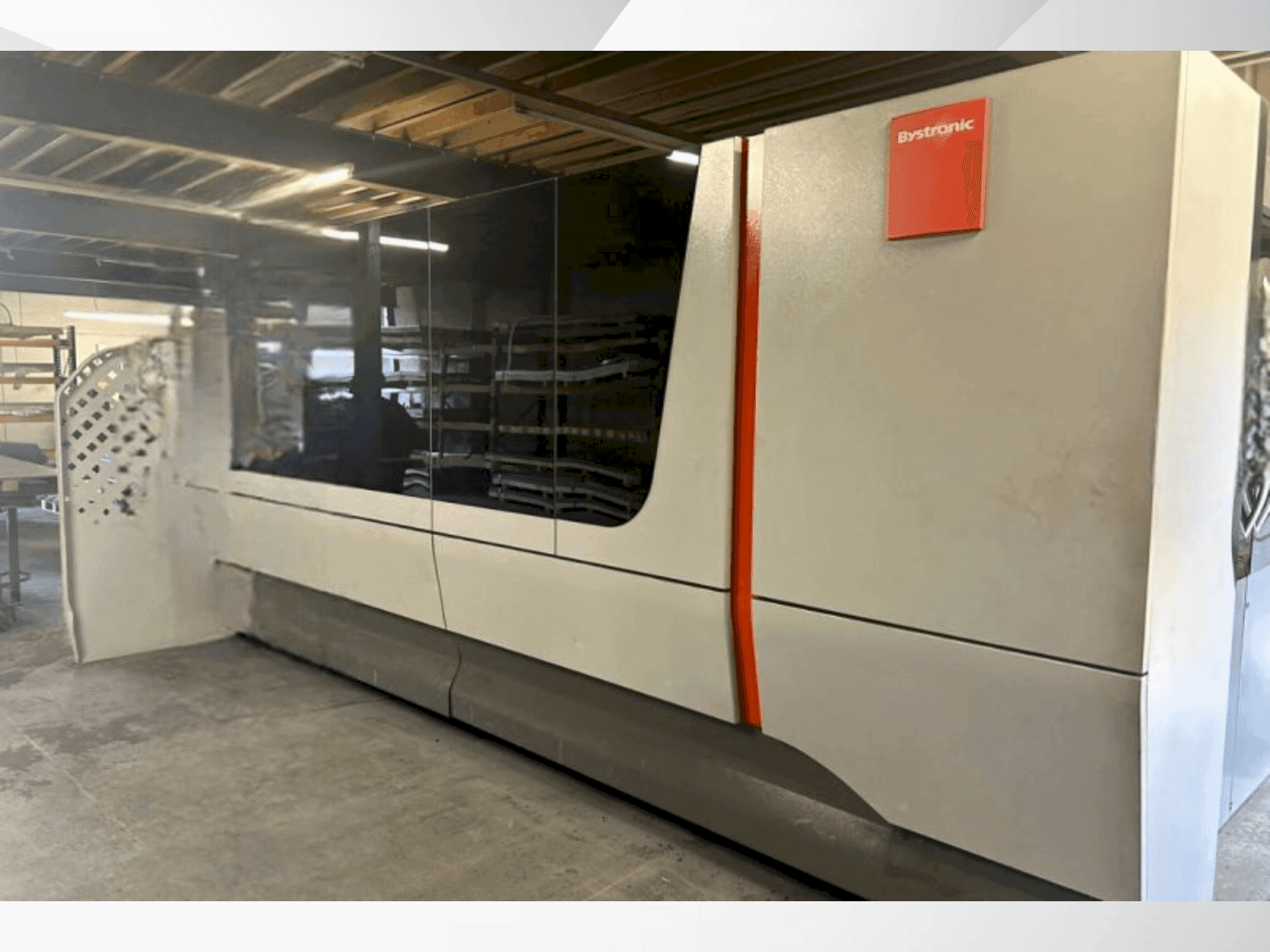 Koneen Bystronic BYSMART Fiber 3015 etunäkymä