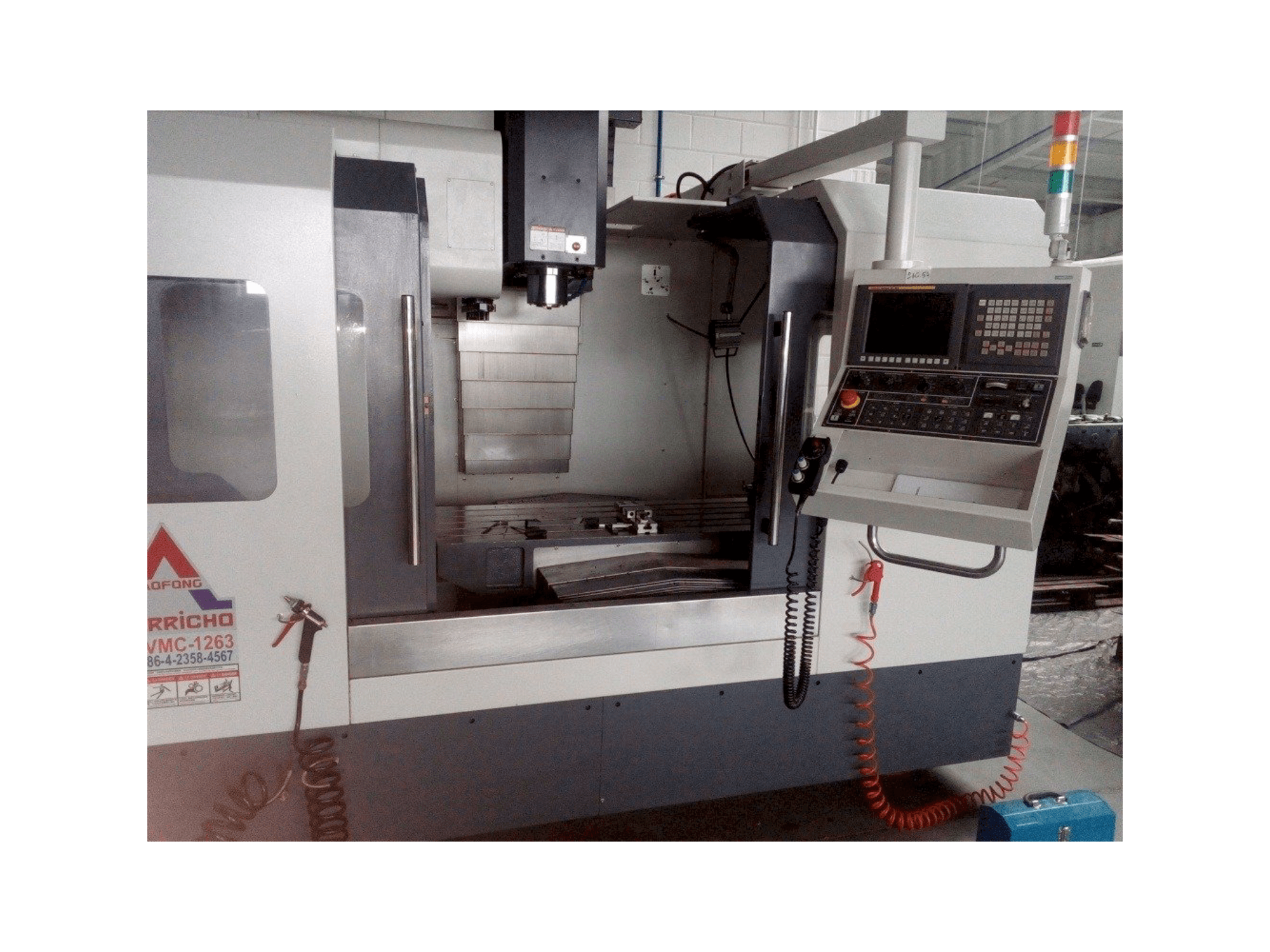 Koneen EVERRICHO ER-VMC-1263A etunäkymä