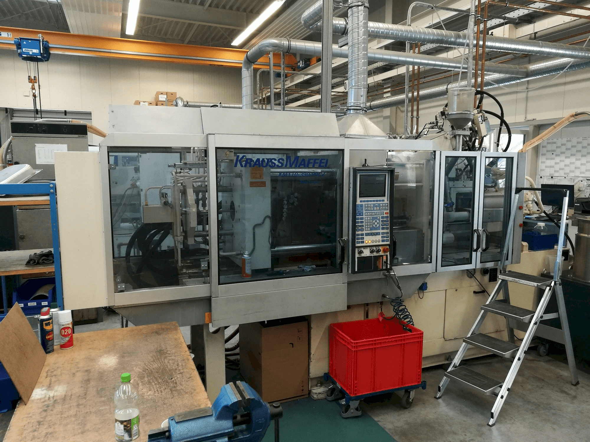 Koneen Krauss Maffei 110-390/90 CZ etunäkymä