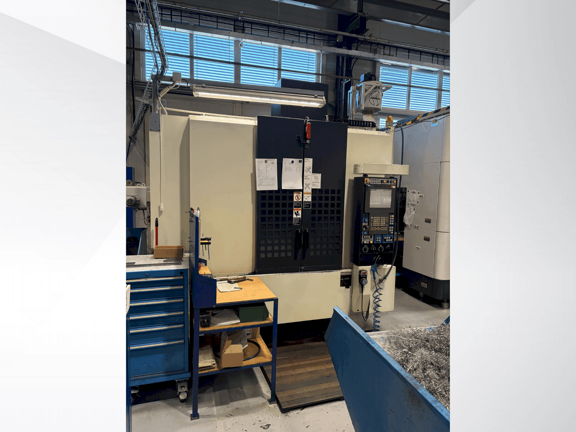Koneen Makino S56 etunäkymä