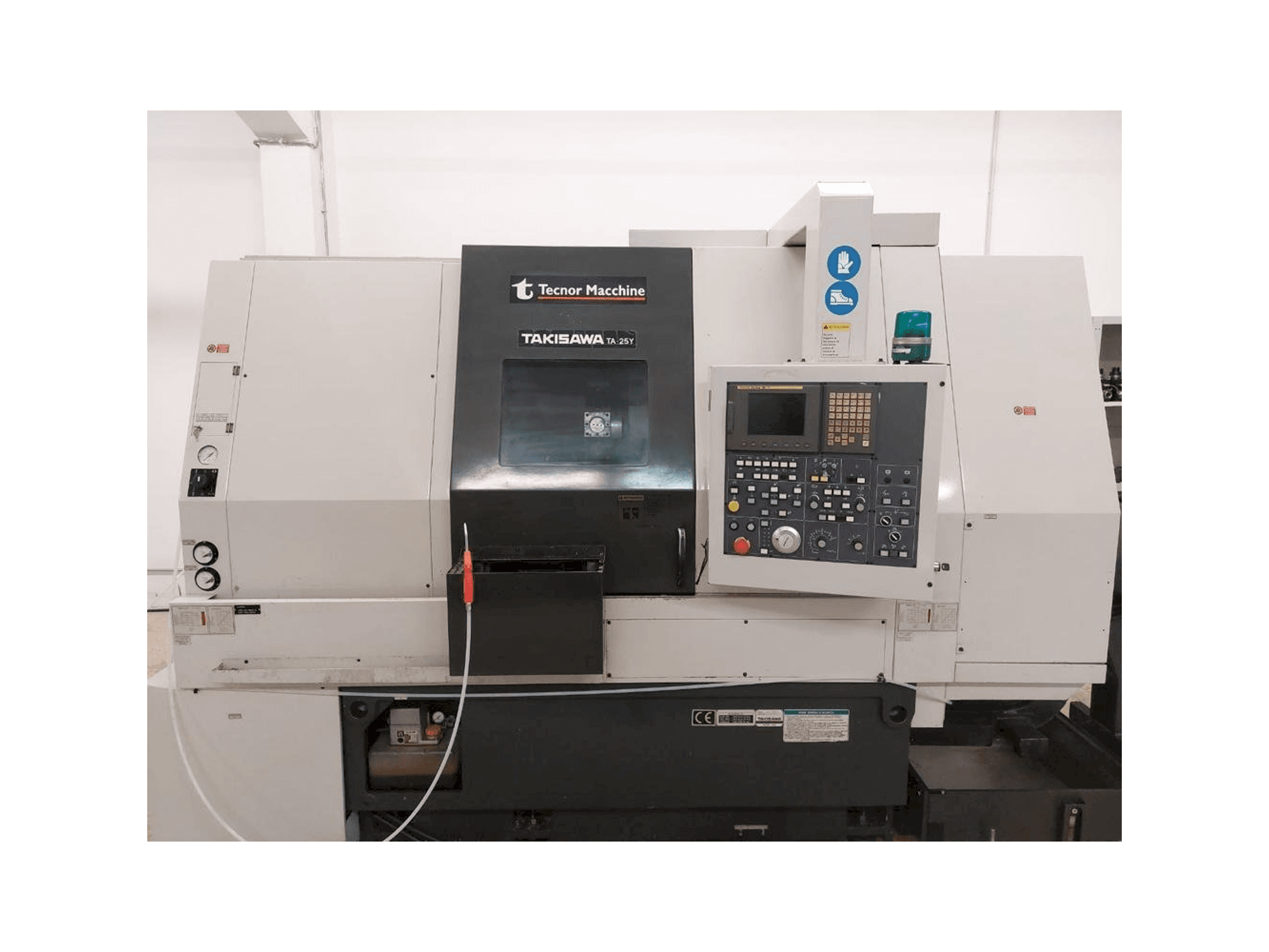 Koneen Takisawa TA 25Y etunäkymä