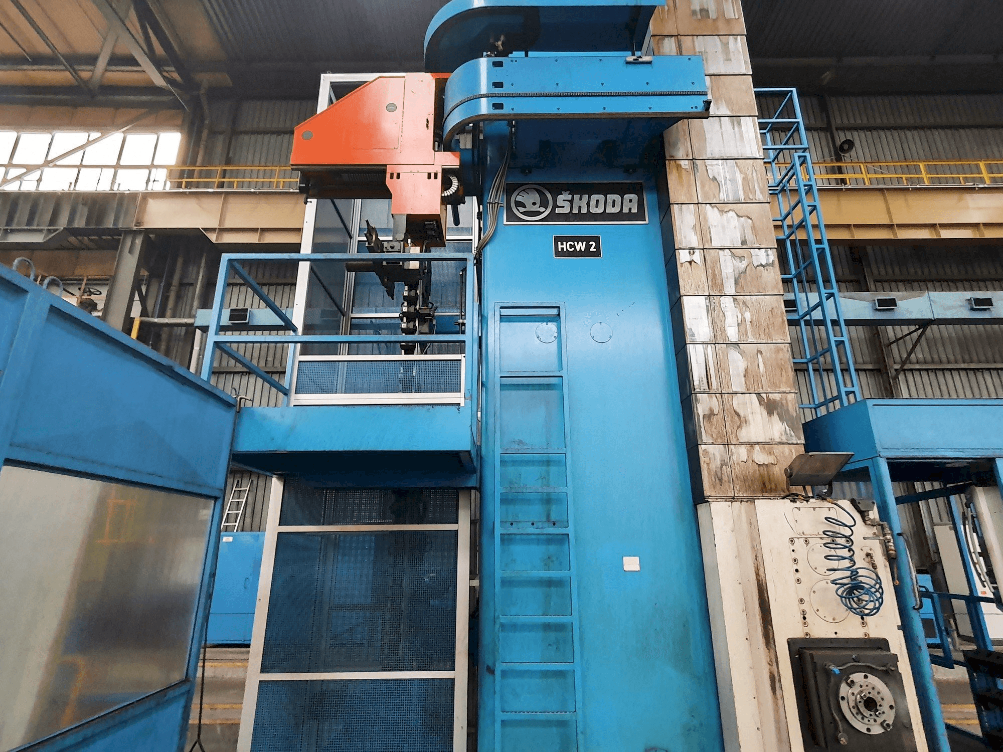 Koneen SKODA HCW 2-200 DUO etunäkymä