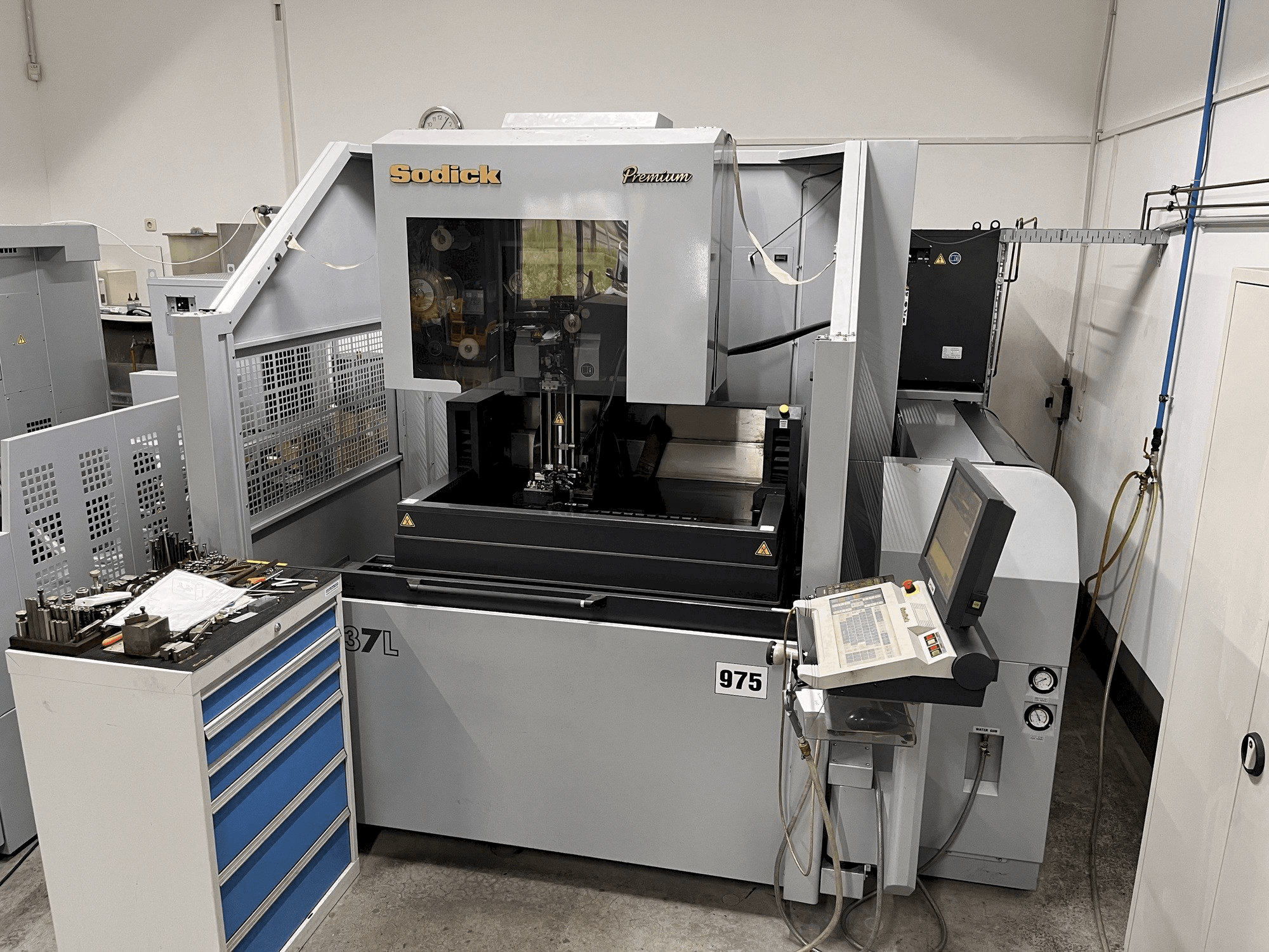 Koneen Sodick AQ537L etunäkymä