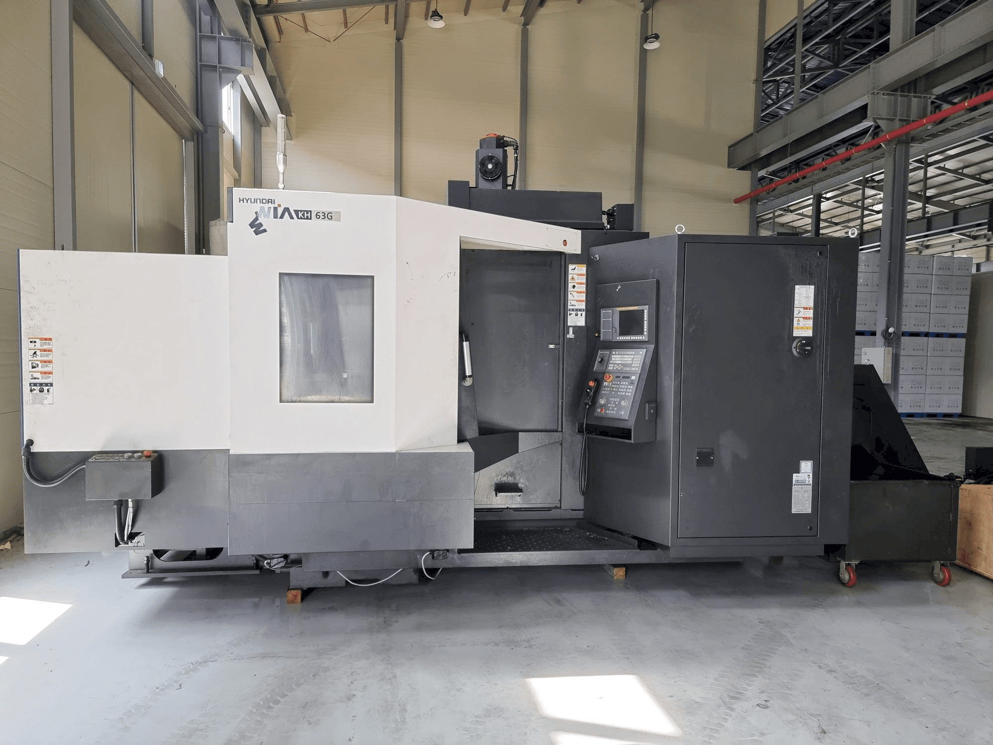 Koneen Hyundai Wia KH63G etunäkymä