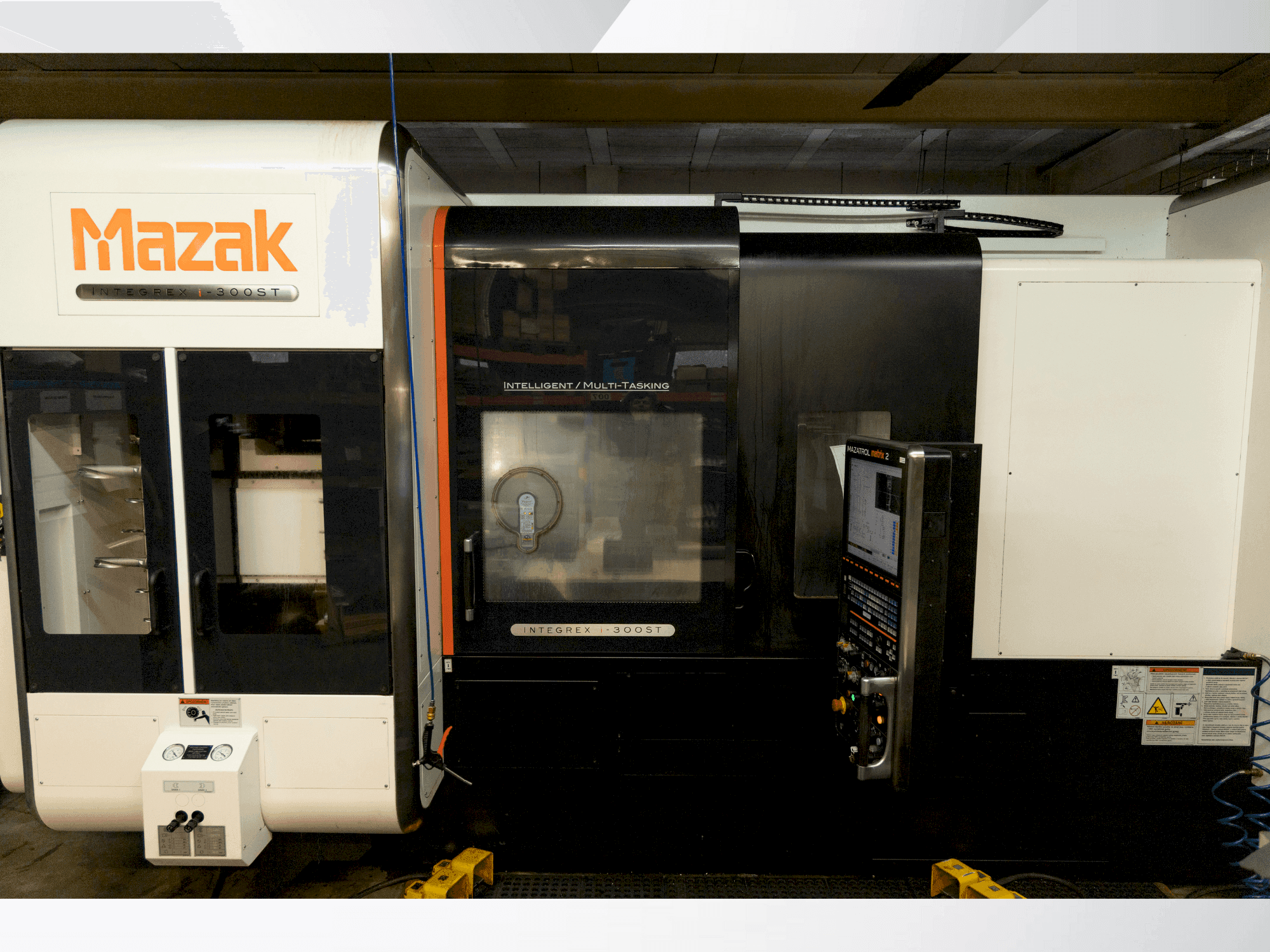 Koneen Mazak Integrex i-300ST-1500U etunäkymä