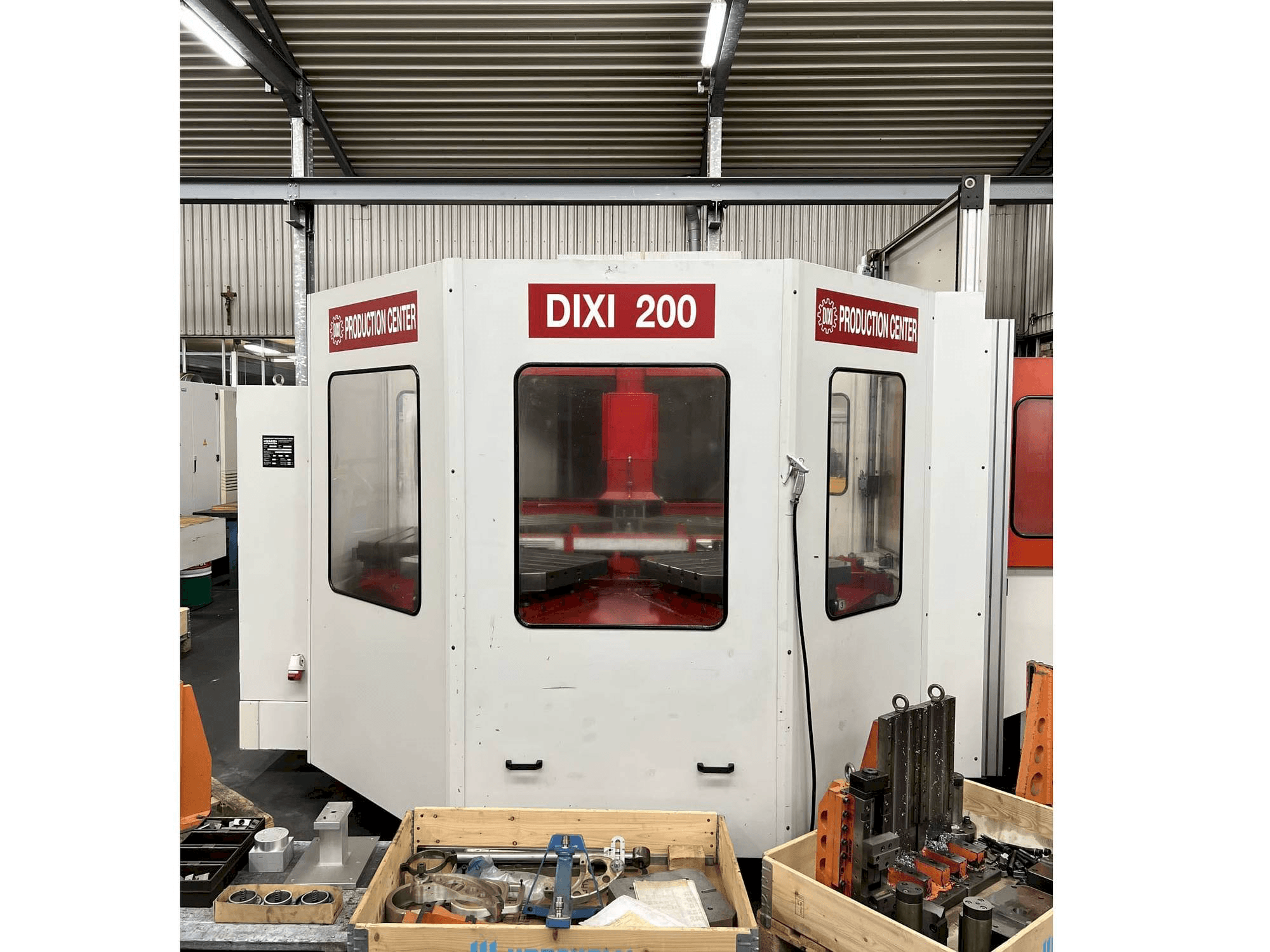 Koneen DIXI 200 etunäkymä