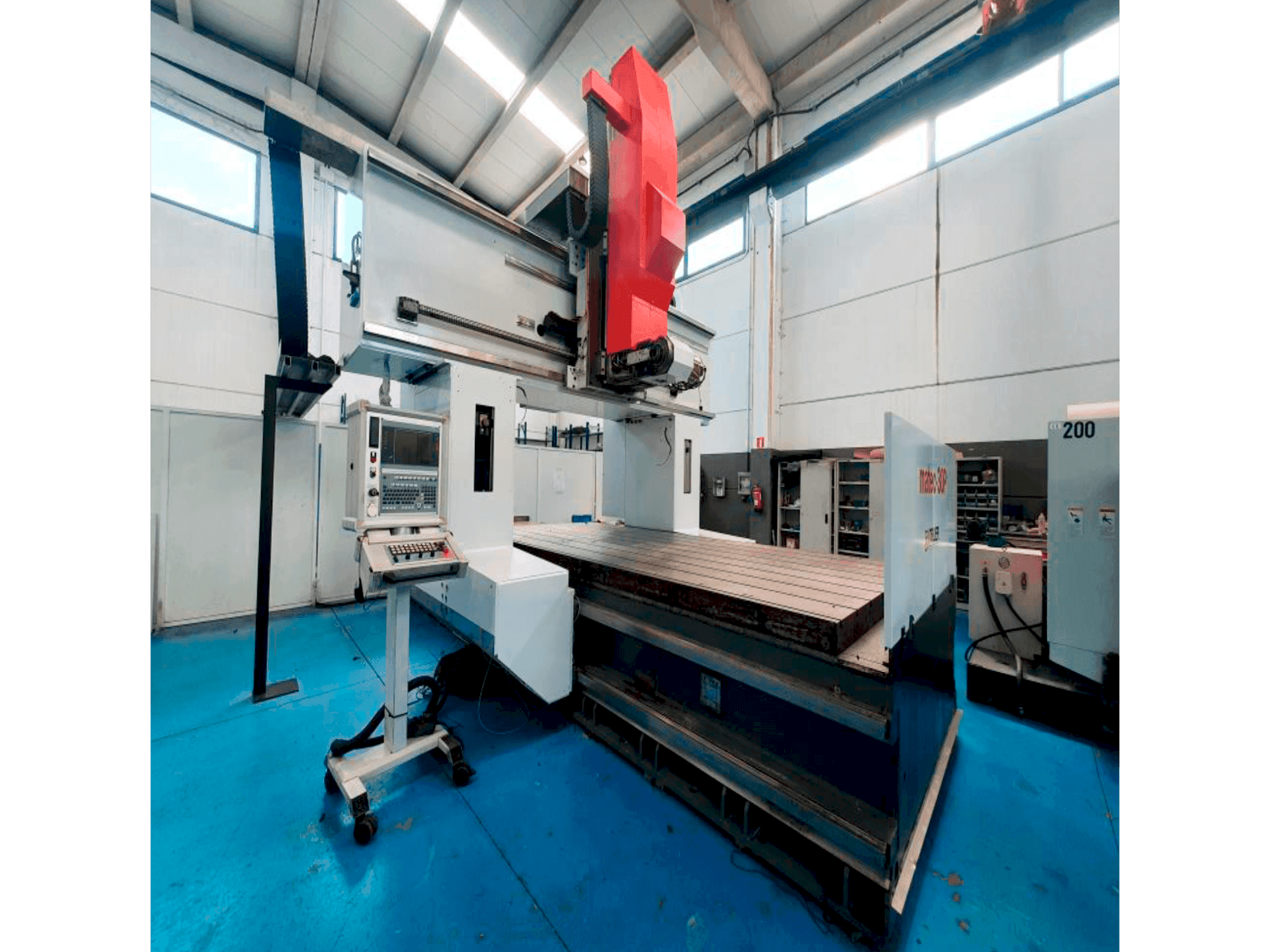 Koneen Matec 30P etunäkymä