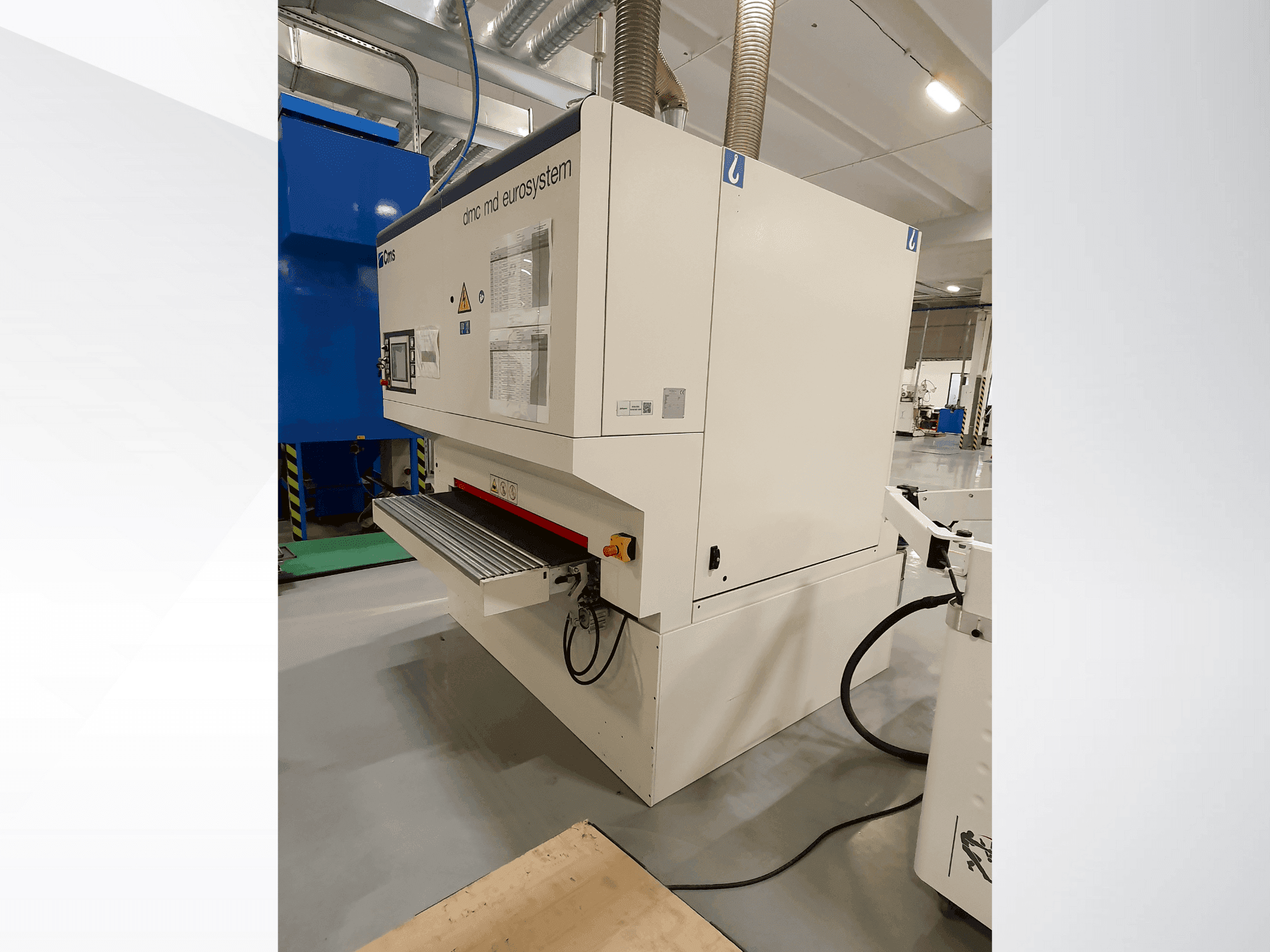 Koneen CMS ESYM M3 1350 etunäkymä