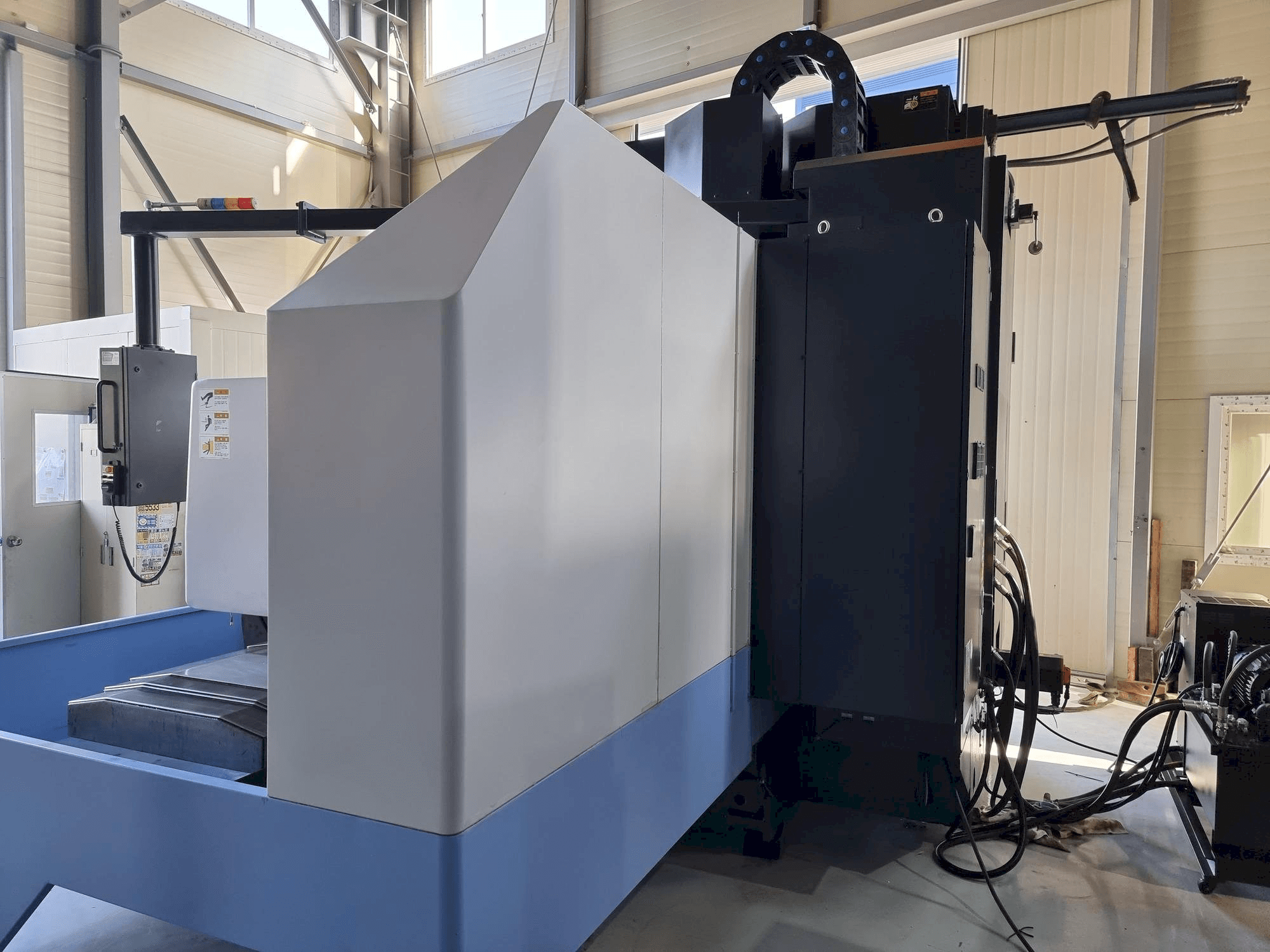 Koneen Doosan VM 960L vasen näkymä