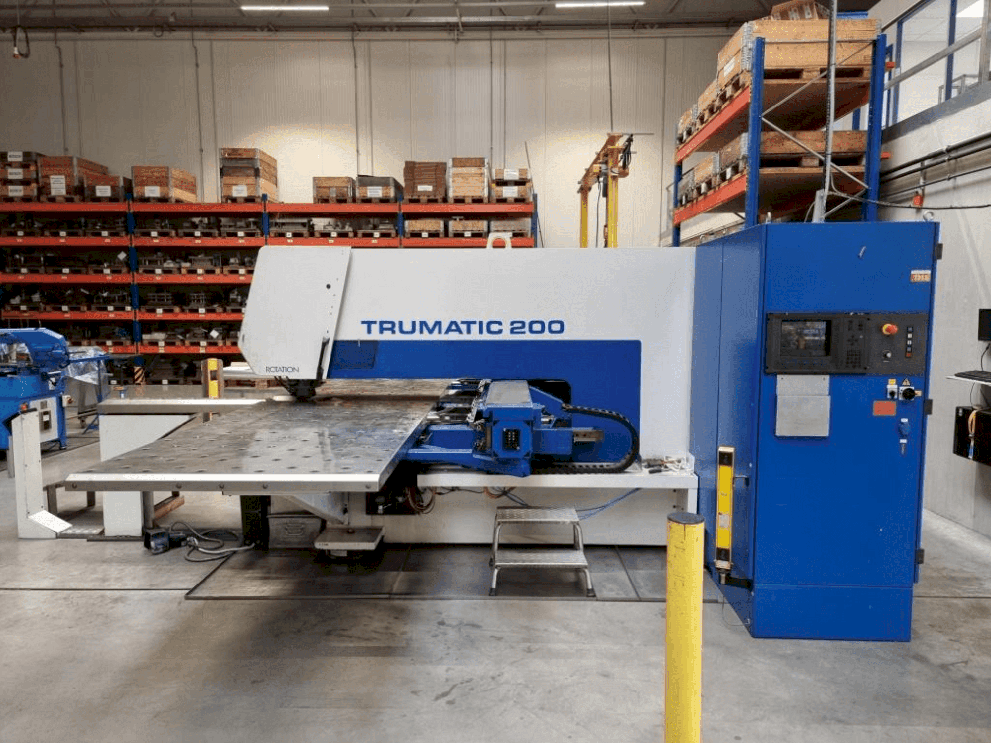 Koneen TRUMPF Trumatic 200 etunäkymä