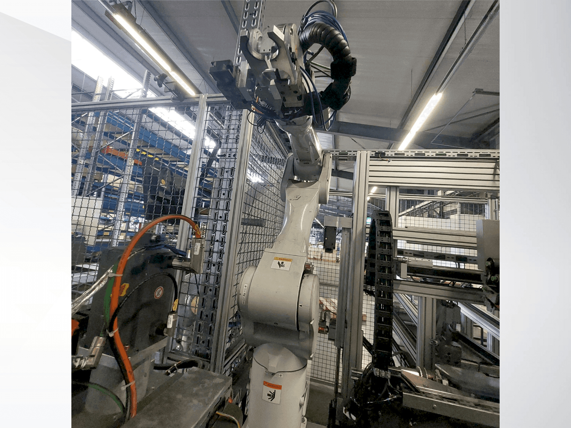 Koneen EPSON C8A-1401 S etunäkymä