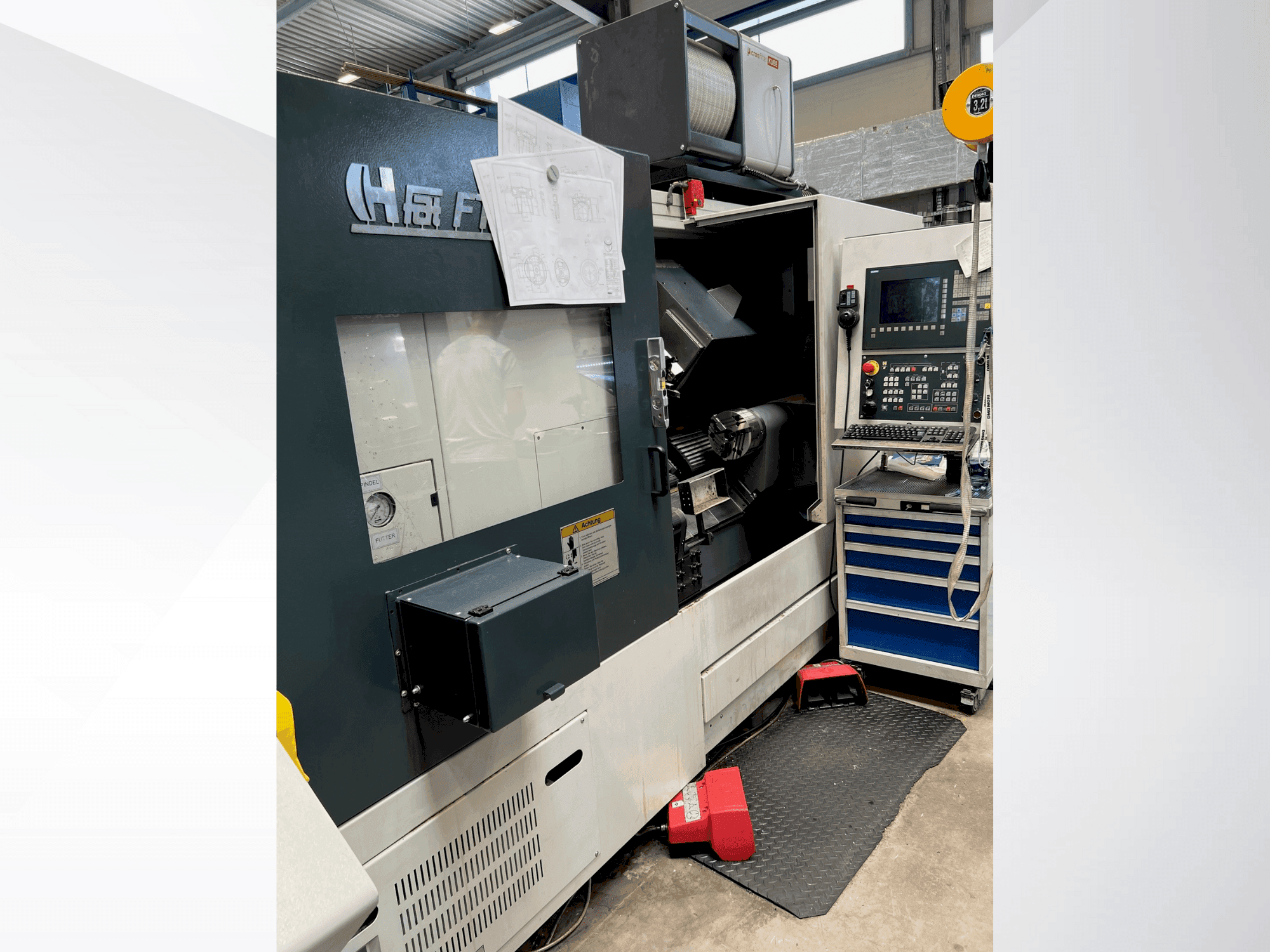 Koneen FAT FTM 165 etunäkymä