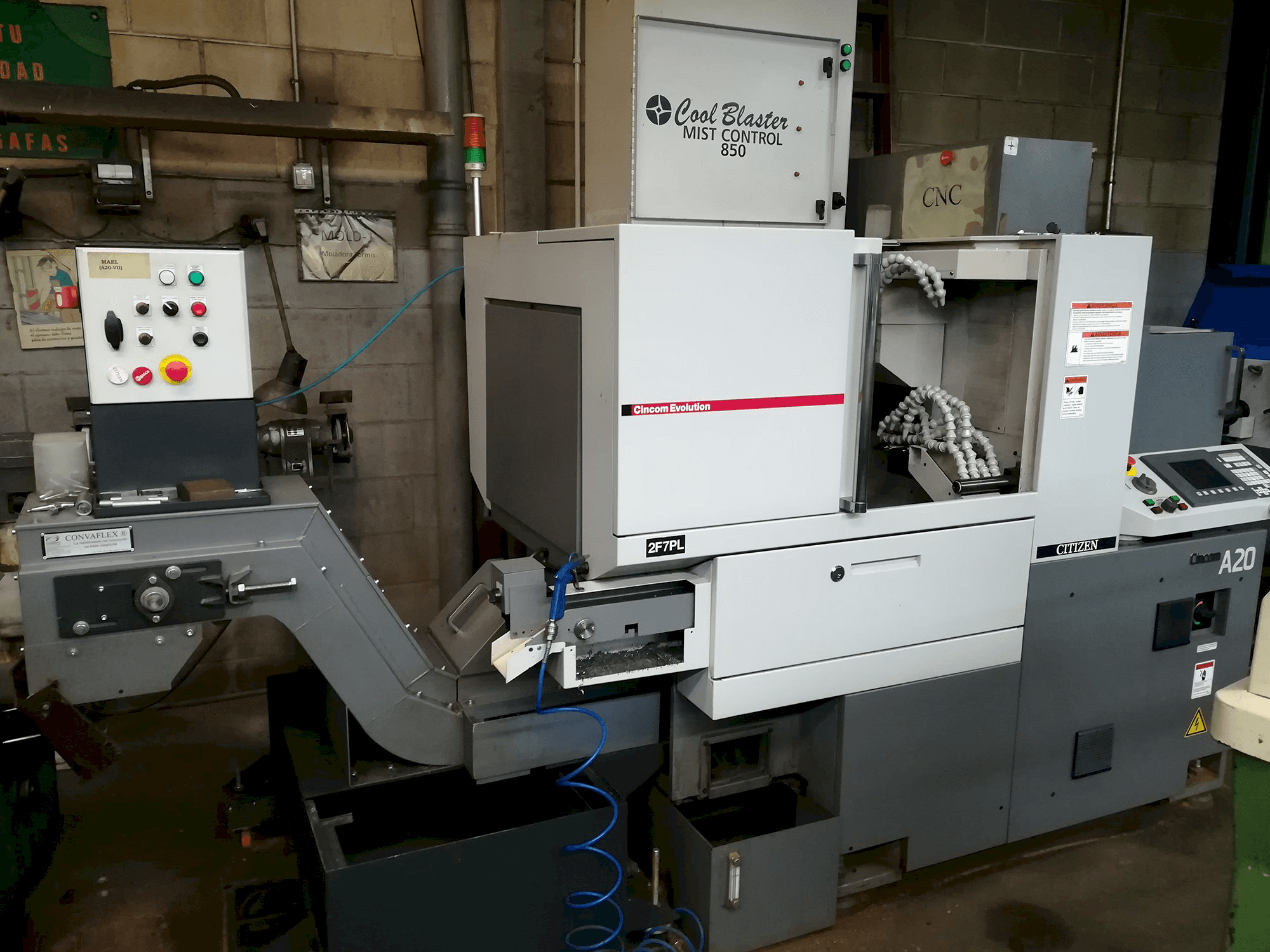 Koneen CITIZEN etunäkymä Cincom A20