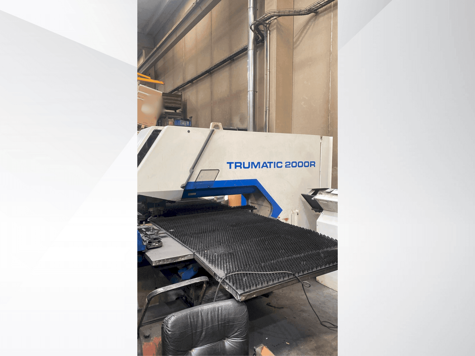 Koneen TRUMPF TC2000R etunäkymä