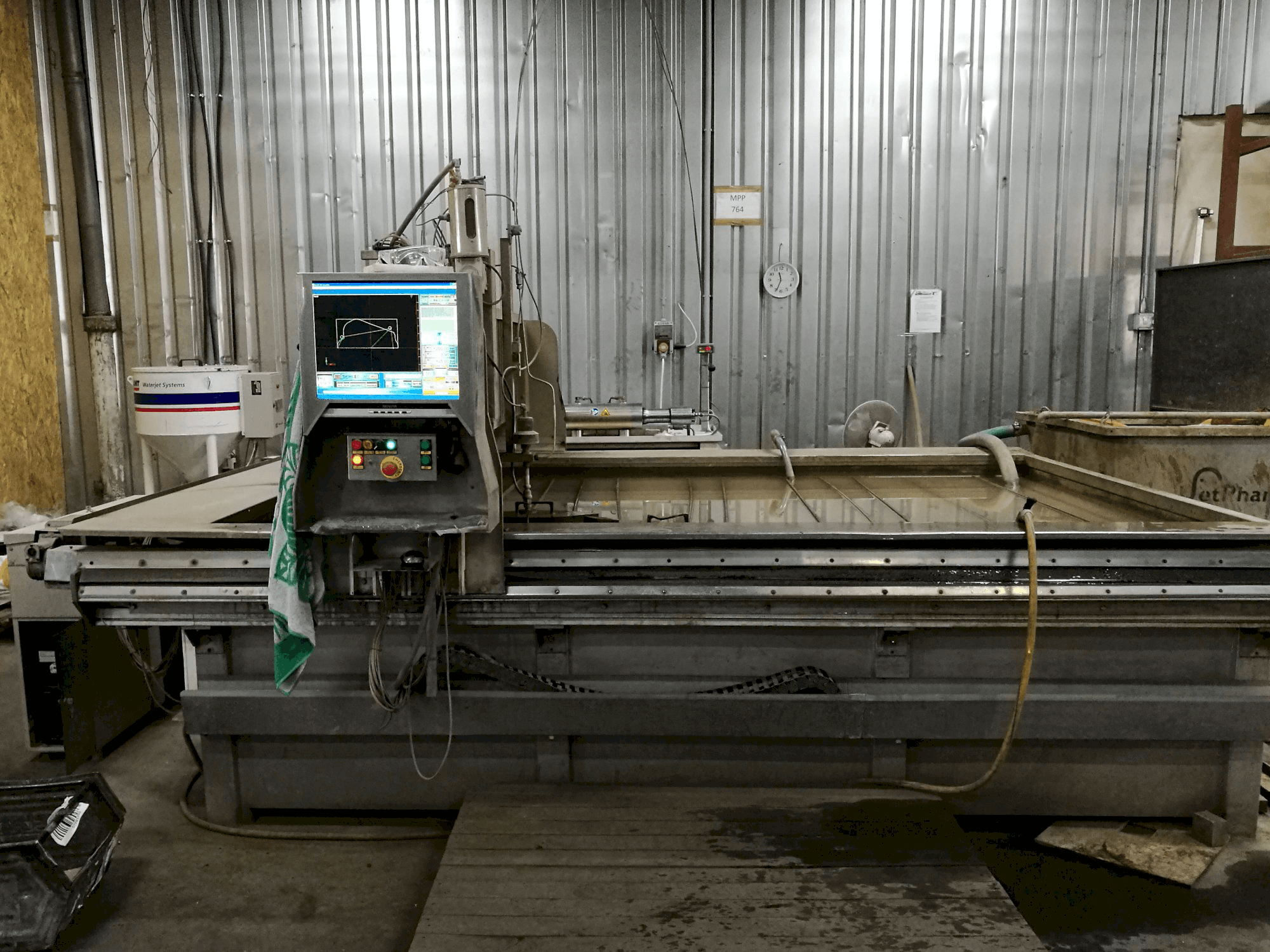 Koneen KMT etunäkymä SLV 50 CLSC