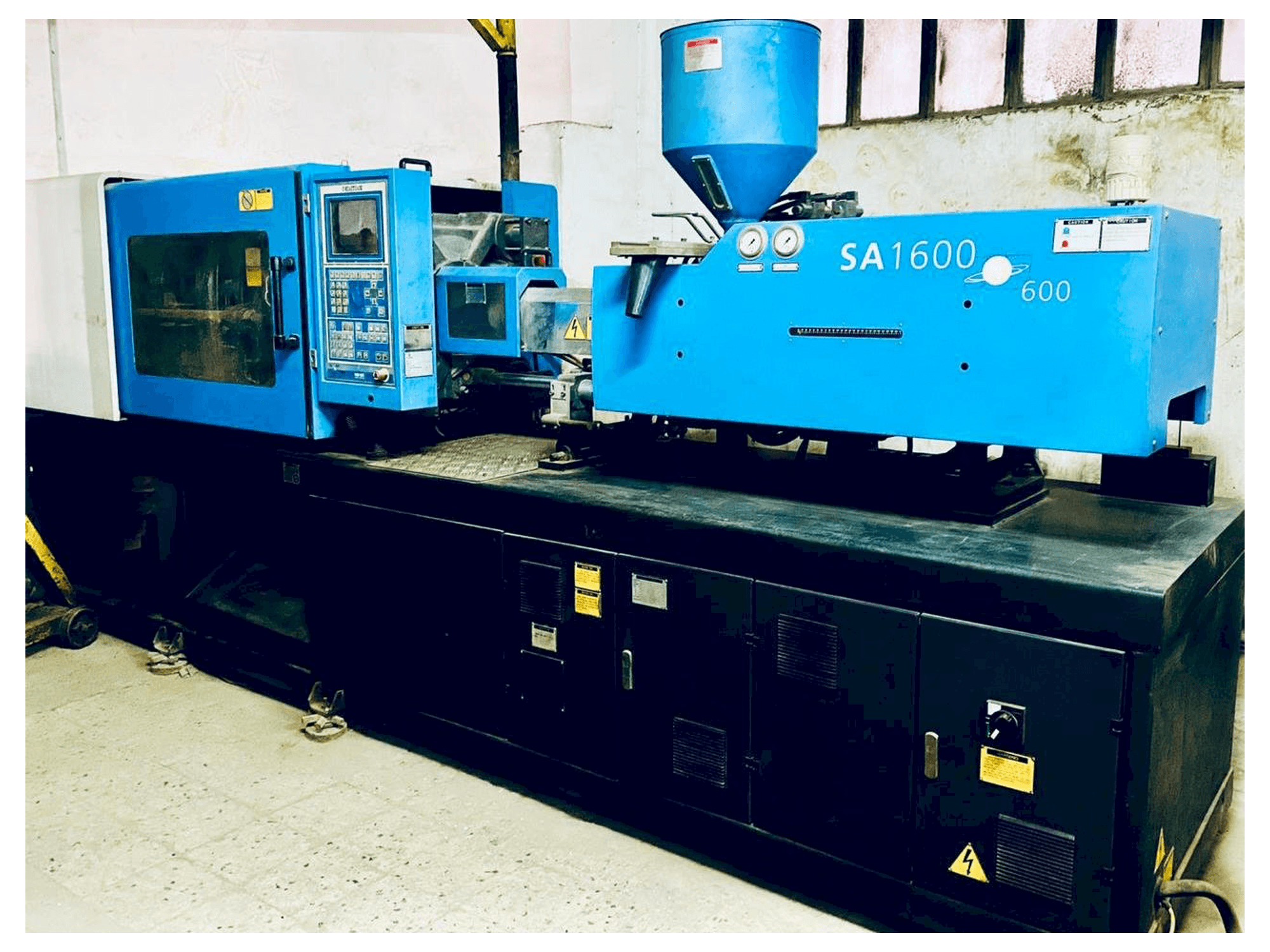 Koneen HAITIAN SA 1600-600 etunäkymä