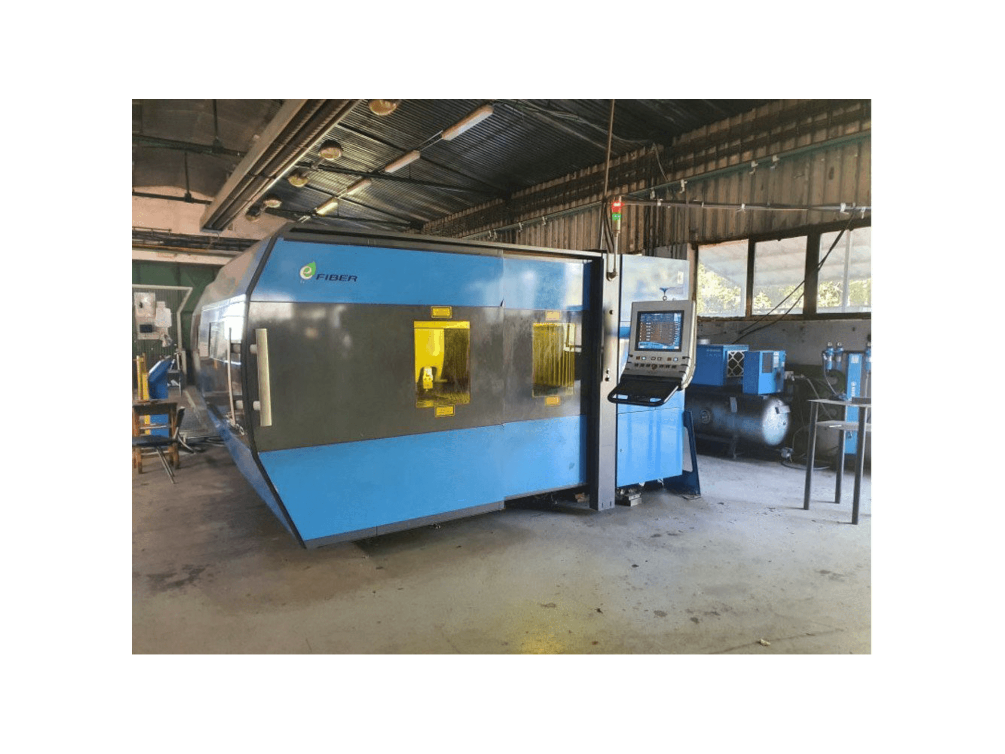 Koneen Prima Power Platino Fiber etunäkymä