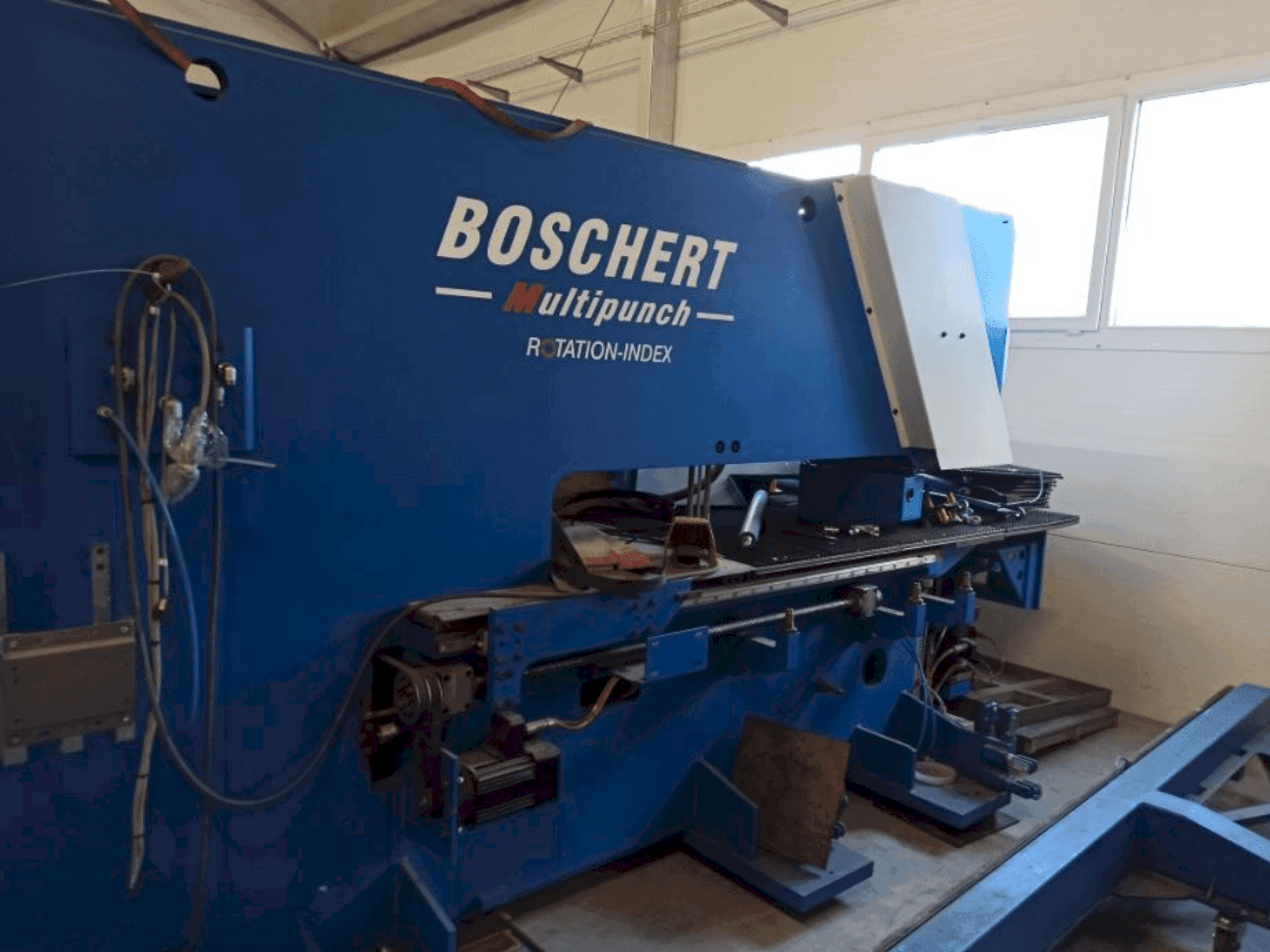 Koneen BOSCHERT MULTIPUNCH 1250 etunäkymä