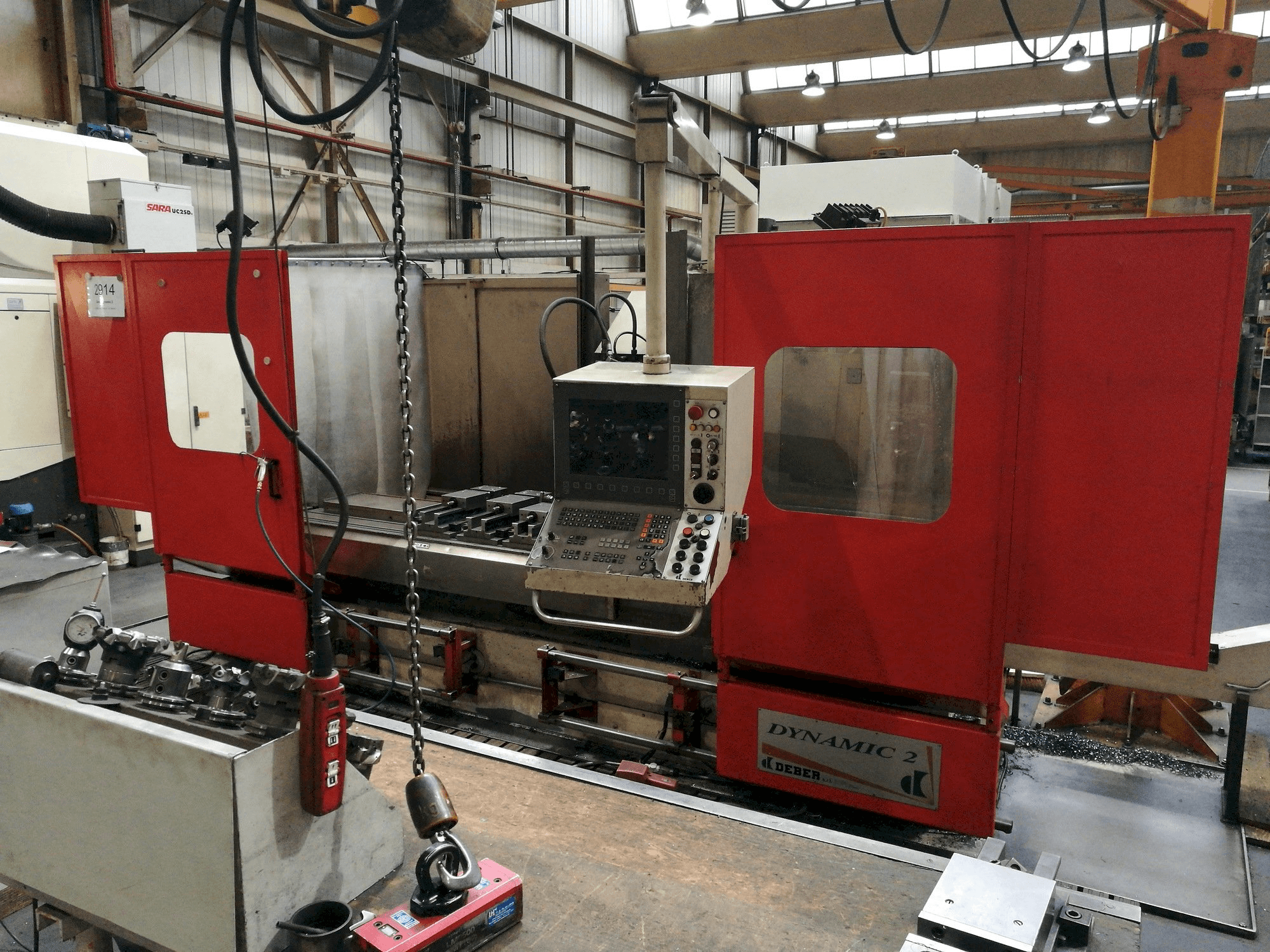 Koneen DEBER Dynamic 2 etunäkymä