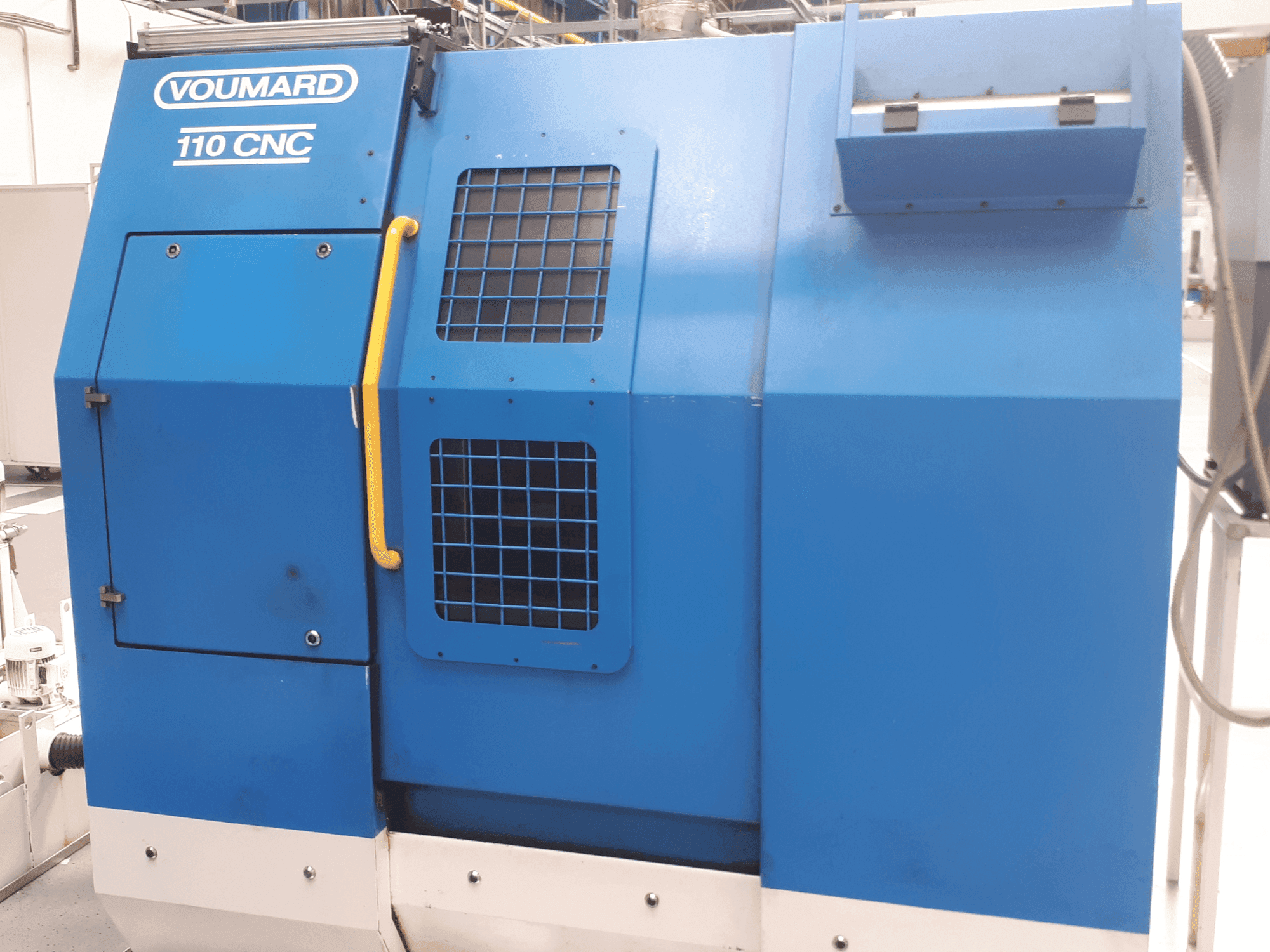 Koneen VOUMARD 110 CNC T etunäkymä