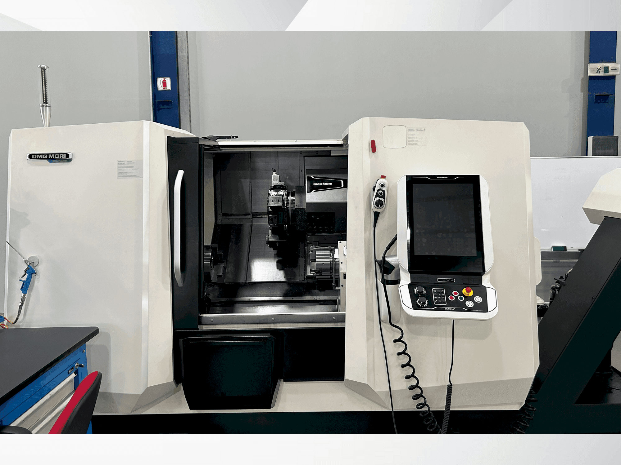 Koneen DMG MORI CLX 450 V6 etunäkymä